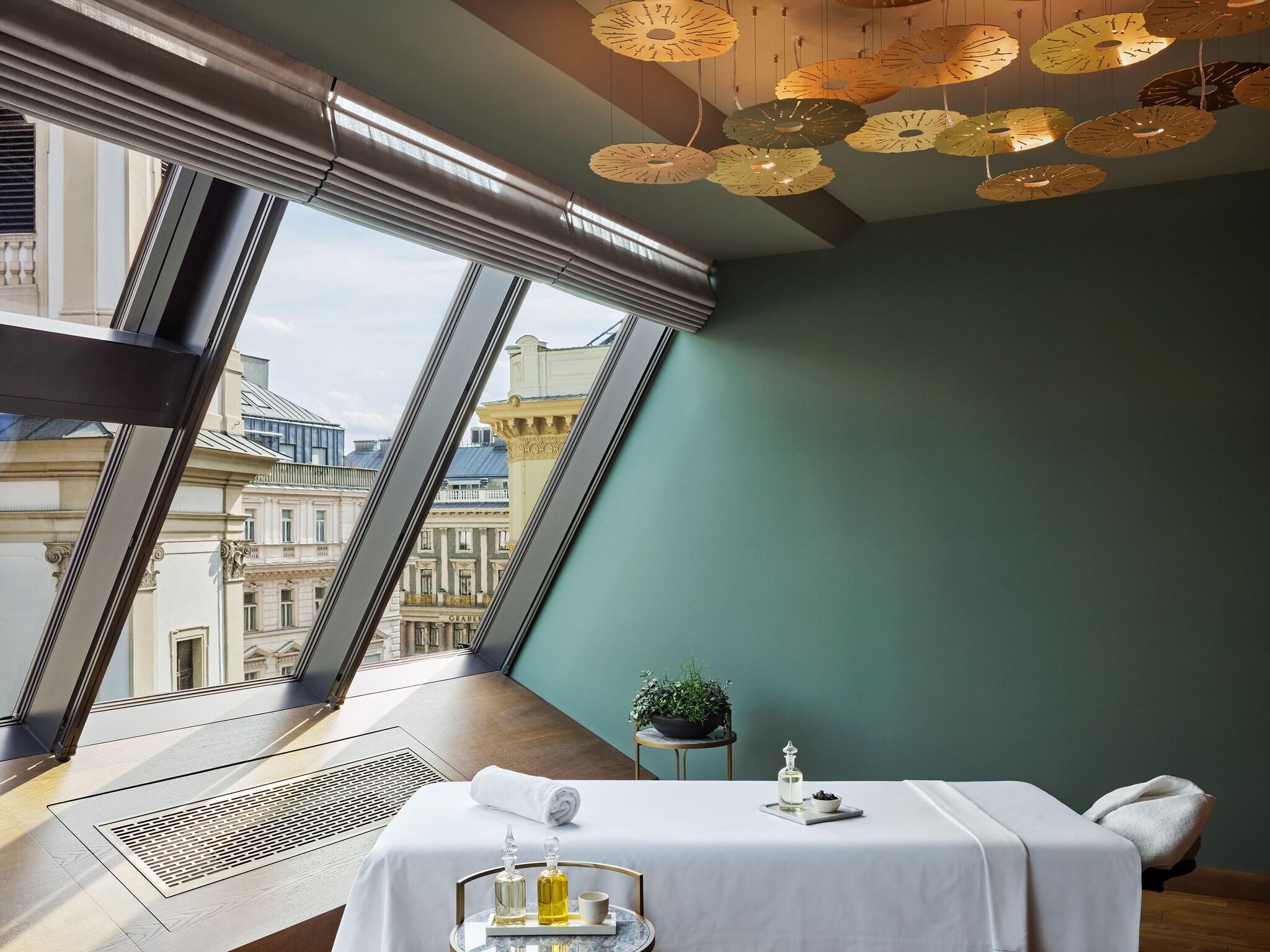 Rosewood Vienna by null