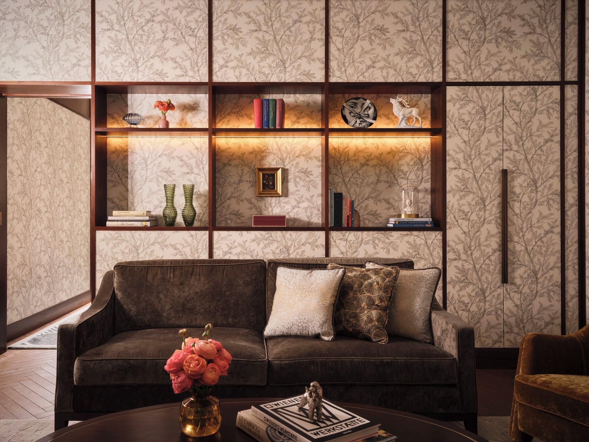 Rosewood Vienna by null