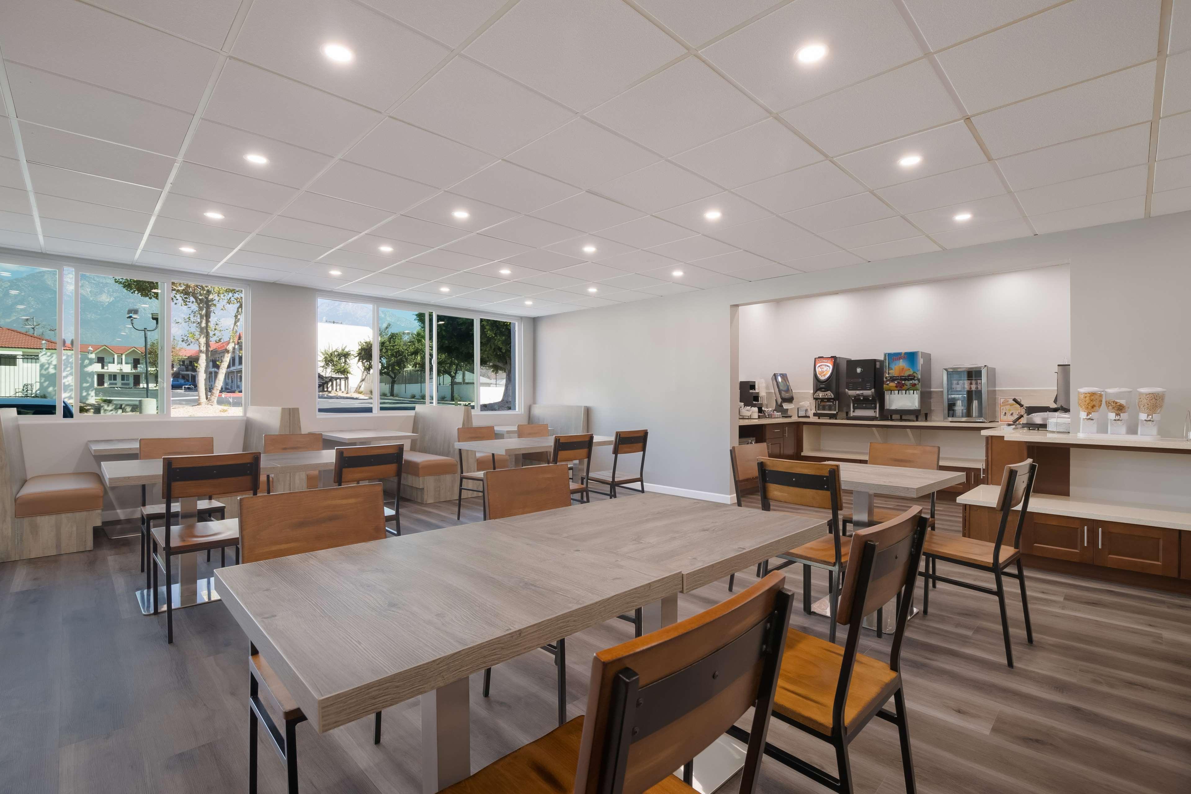 Surestay Plus By Best Western Upland Ontario North