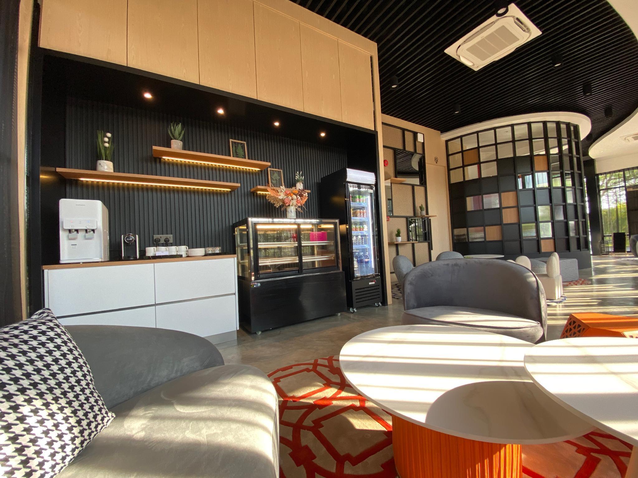 OTEL Hotel Suite