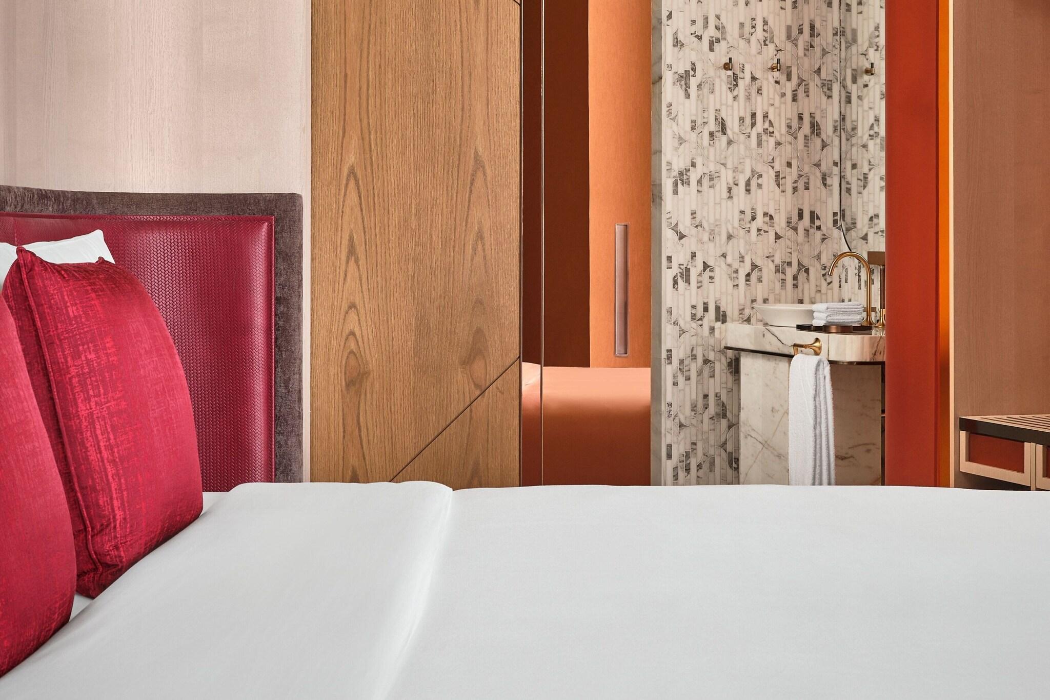 W Dubai – Mina Seyahi by null