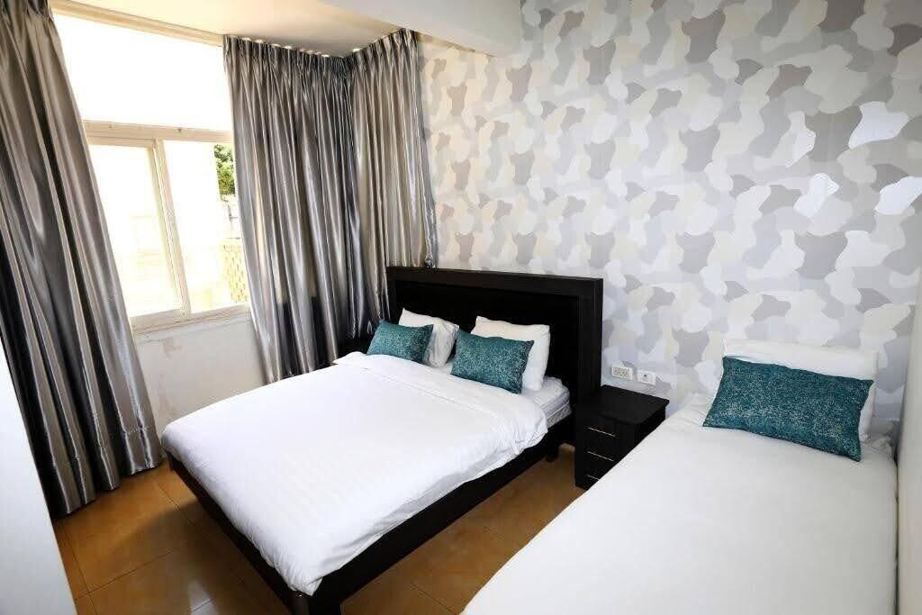 Hotel H7 Tlv