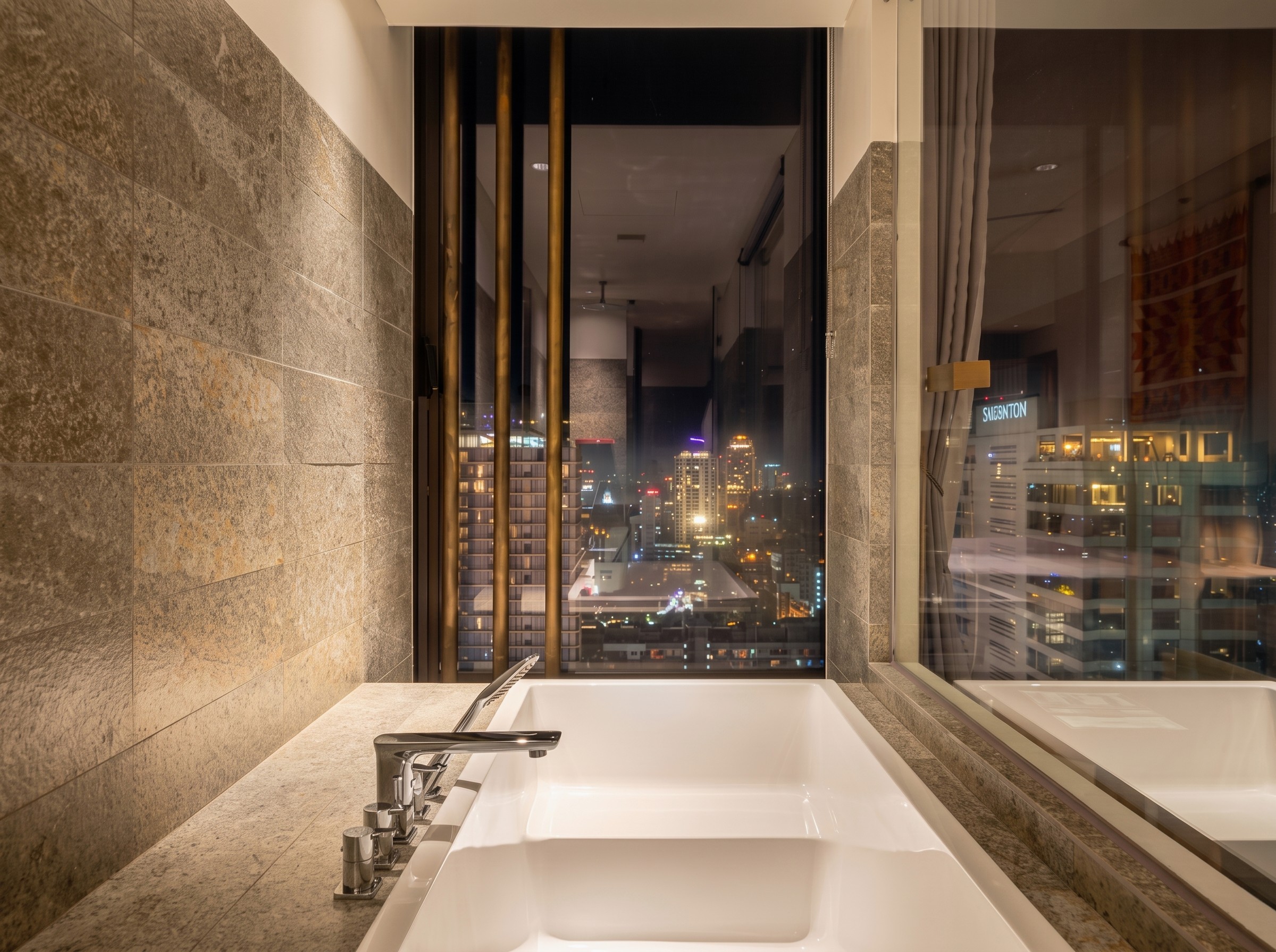 Twin room, deluxe, city view