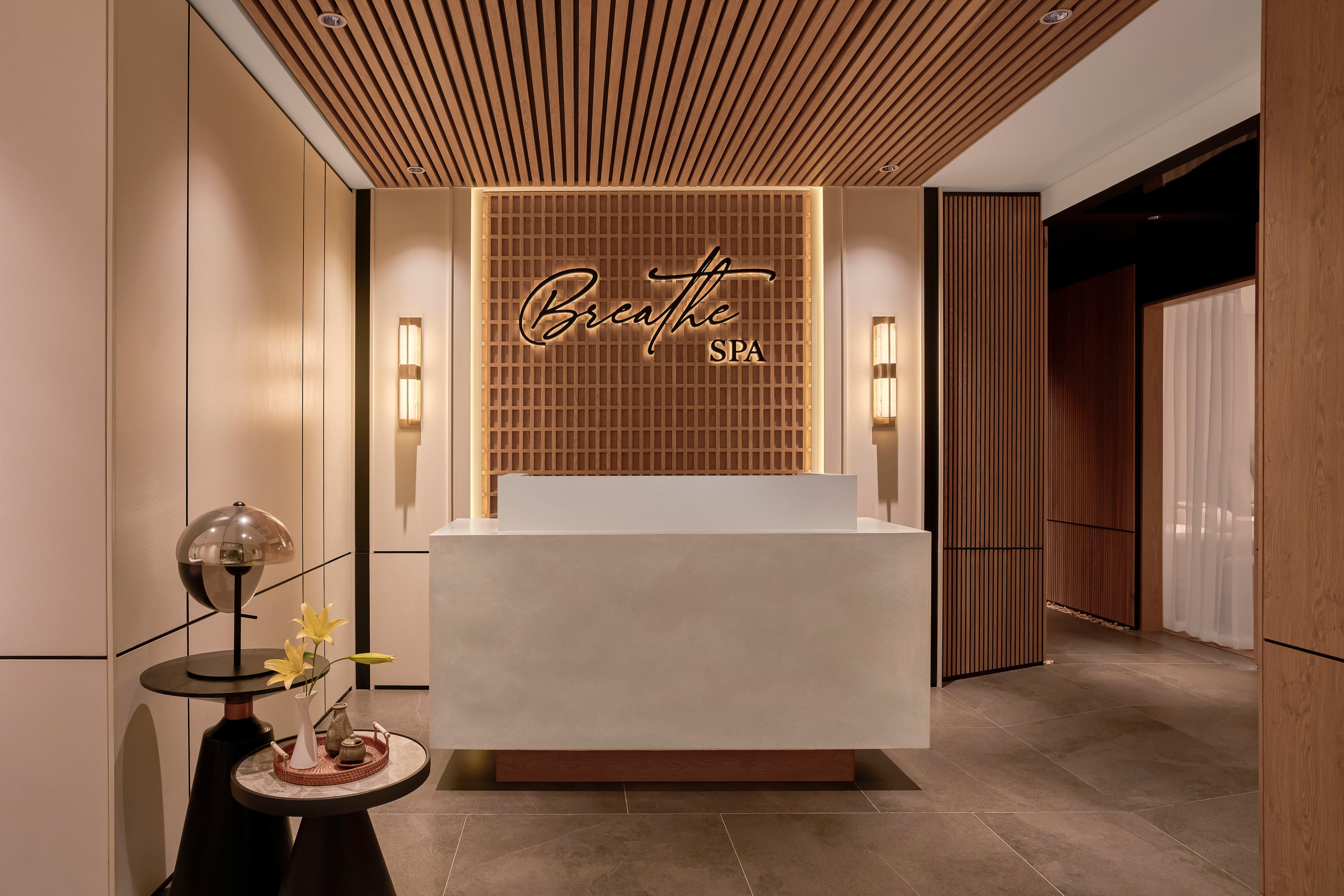 Crowne Plaza Danang City Centre