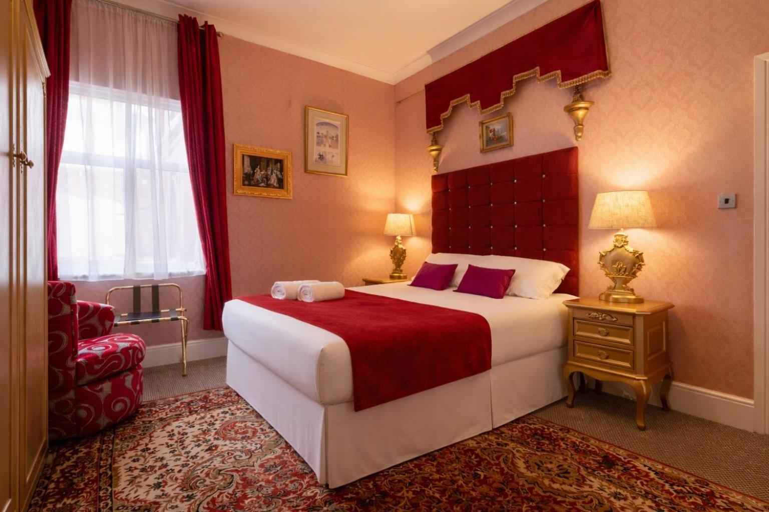 Hotel Rouge