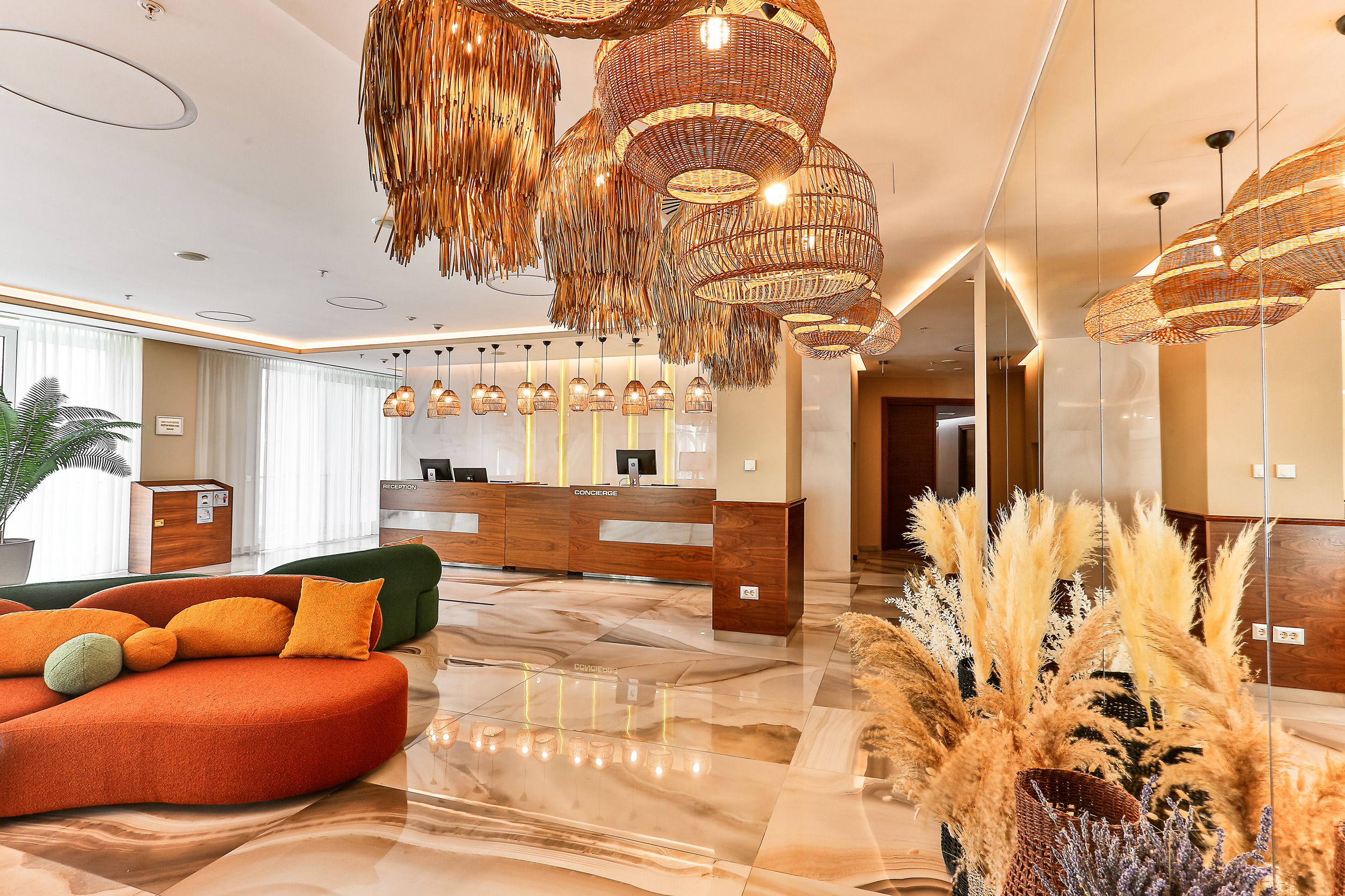 Hotel Tq Plaza - photo