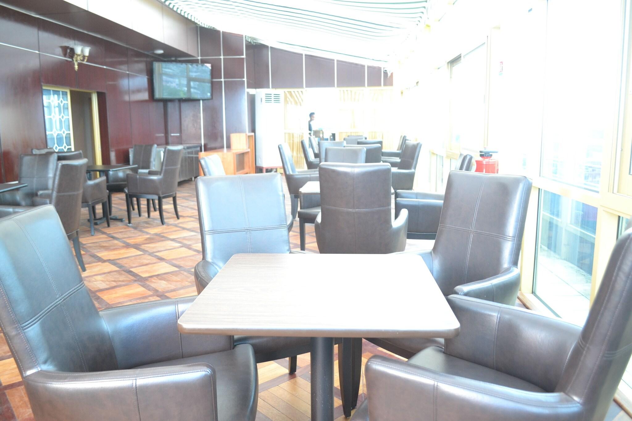 Noubou International Hotel