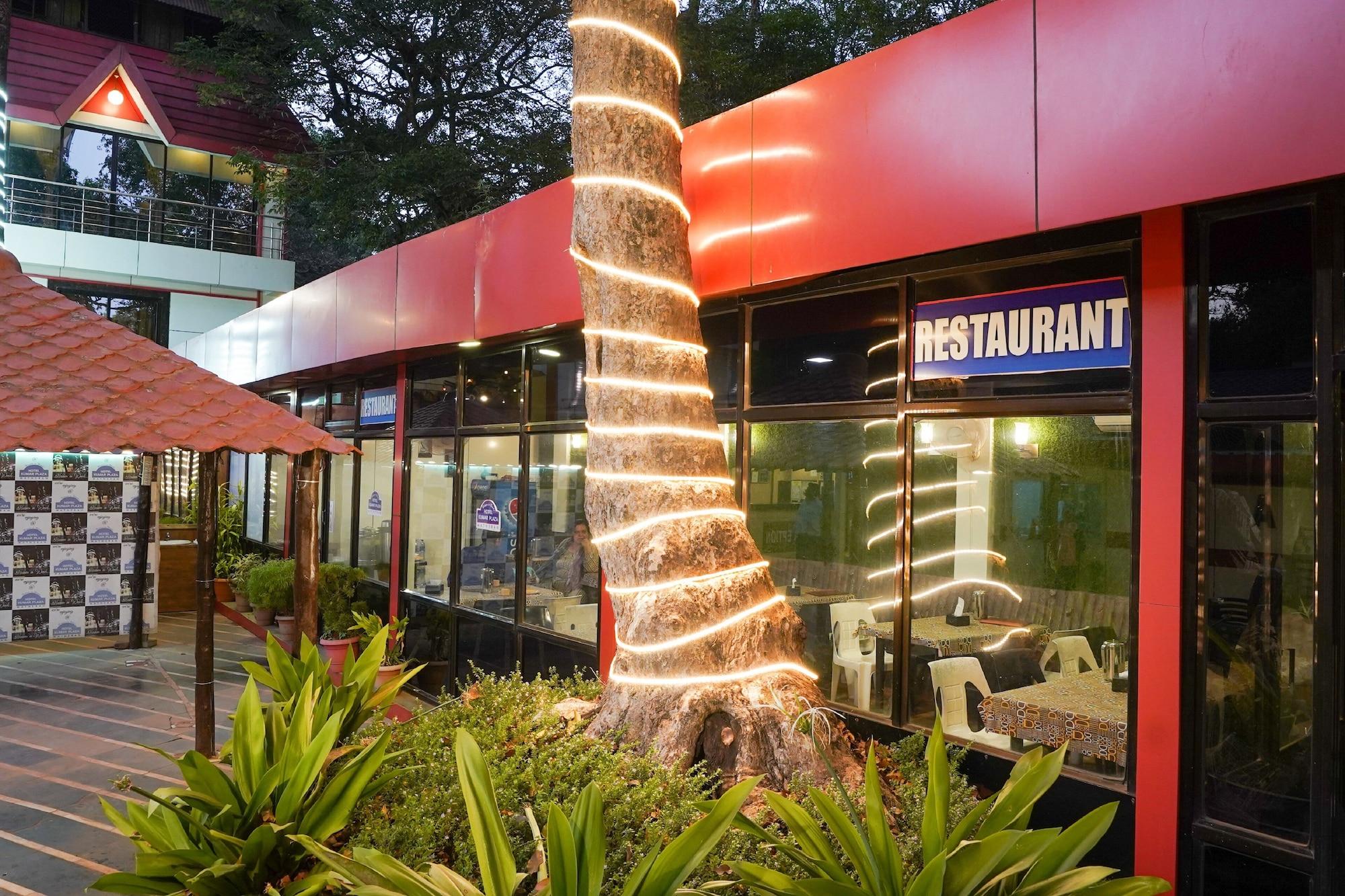 Hotel Kumar Plaza