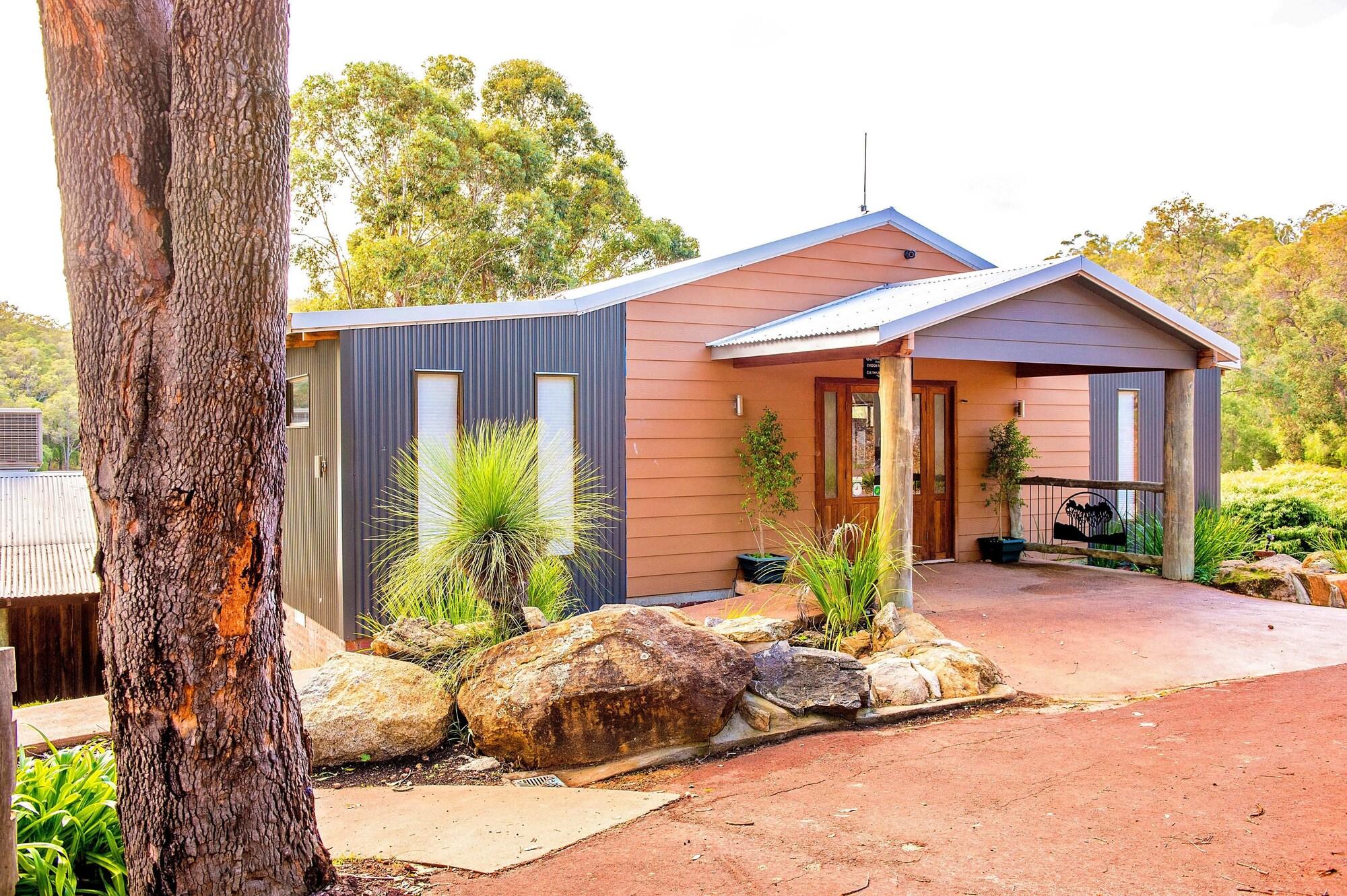 Lobby 4, Evedon Park Bush Retreat, Dardanup