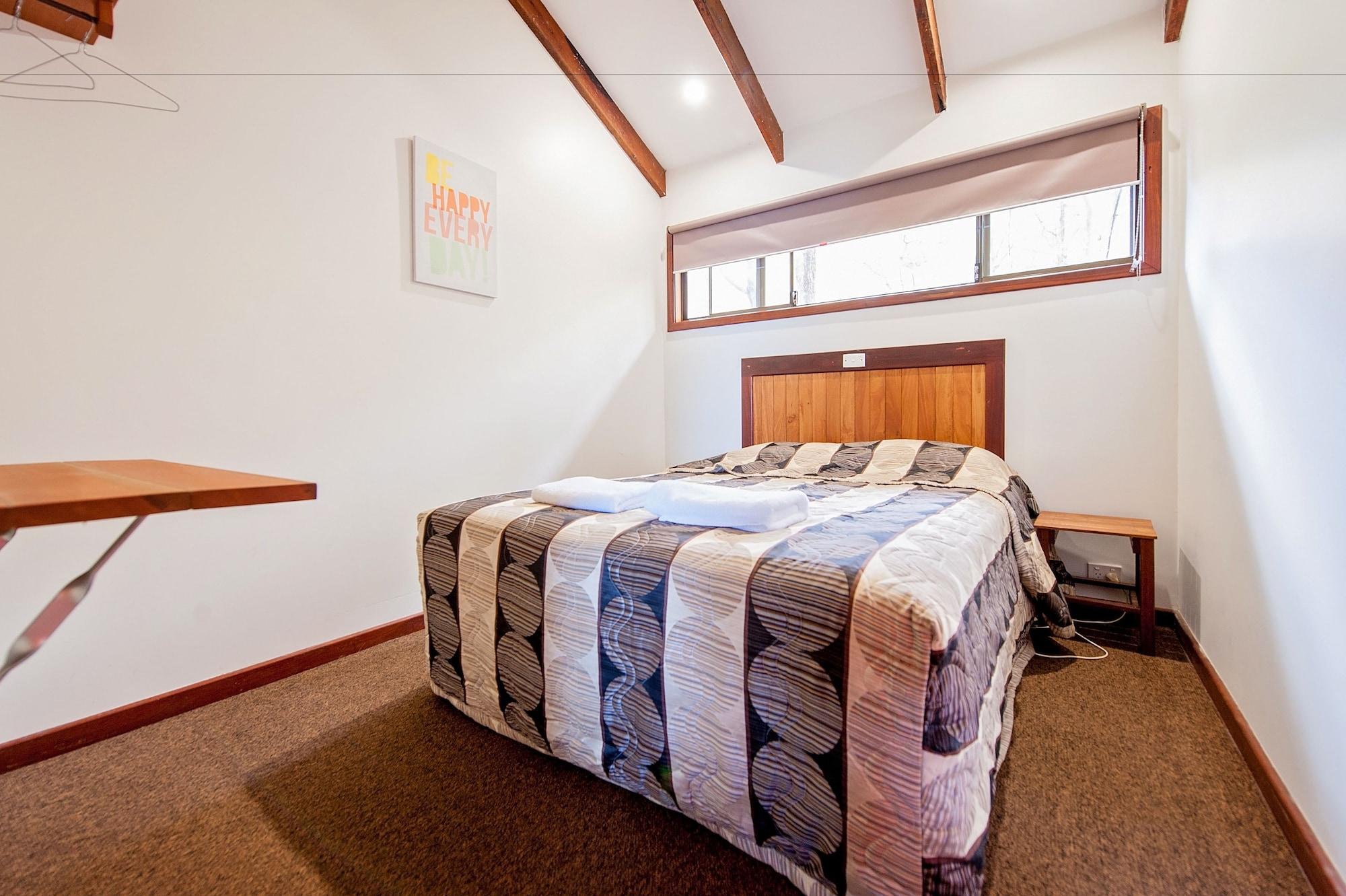 Room 2, Evedon Park Bush Retreat, Dardanup