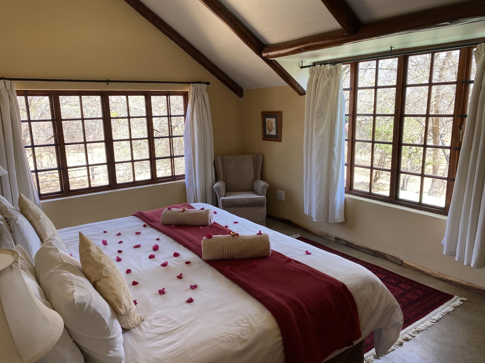 Room 2, Waterberg Cottages, Waterberg