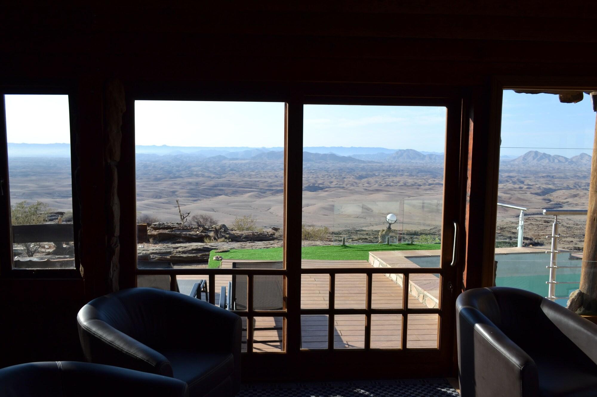 Bar 4, Namib's Valley Lodge, Windhoek Rural