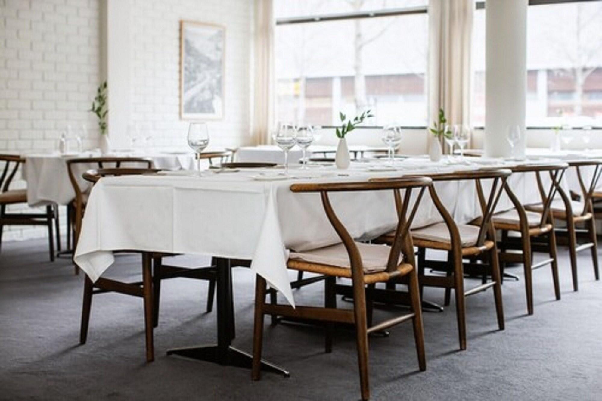 Lindstrom Hotel by null