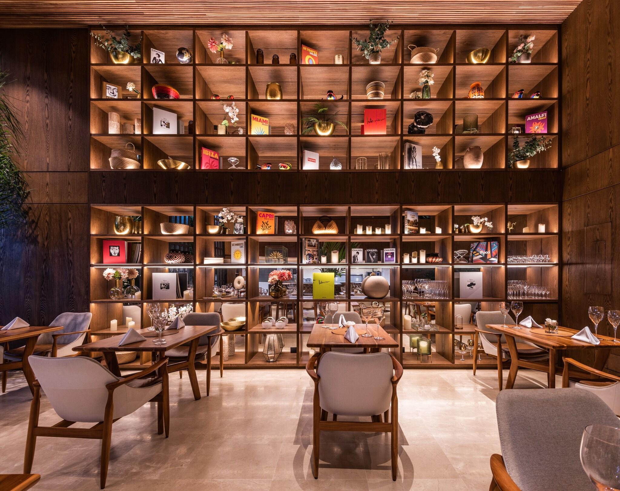 Elcielo Hotel & Restaurant