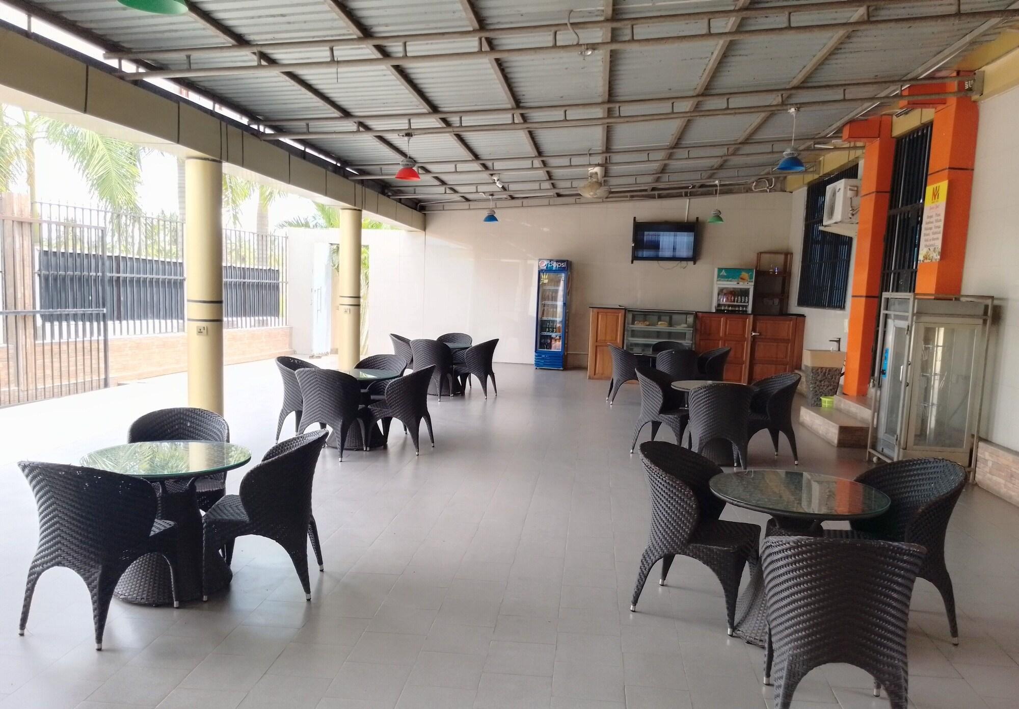 Nemarts Hotel