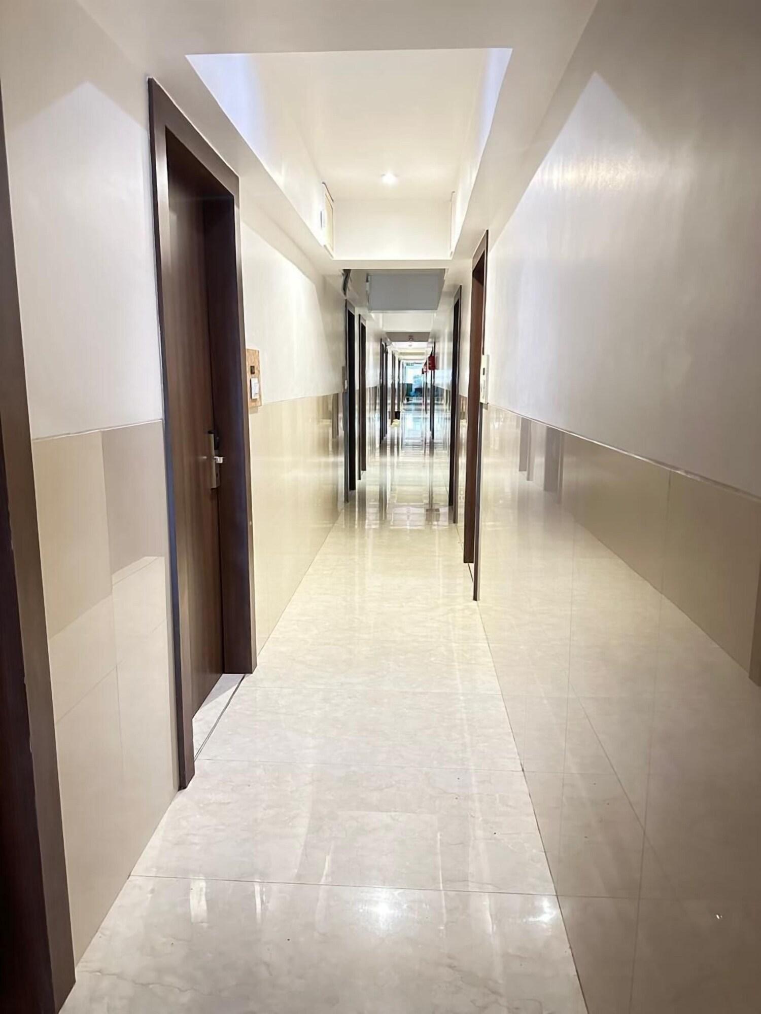 Hotel Mourya Residency