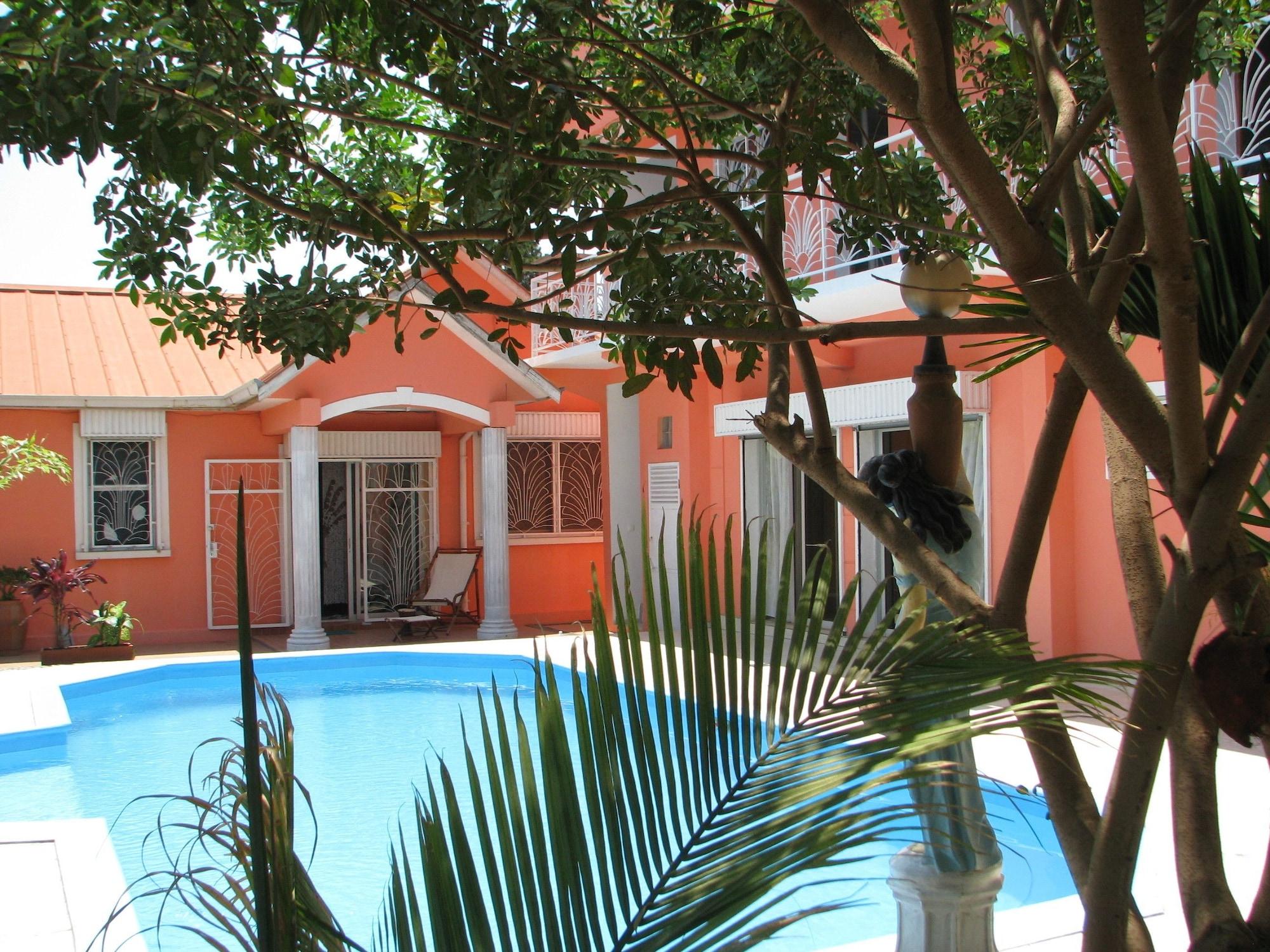 Avamada Lodge by null