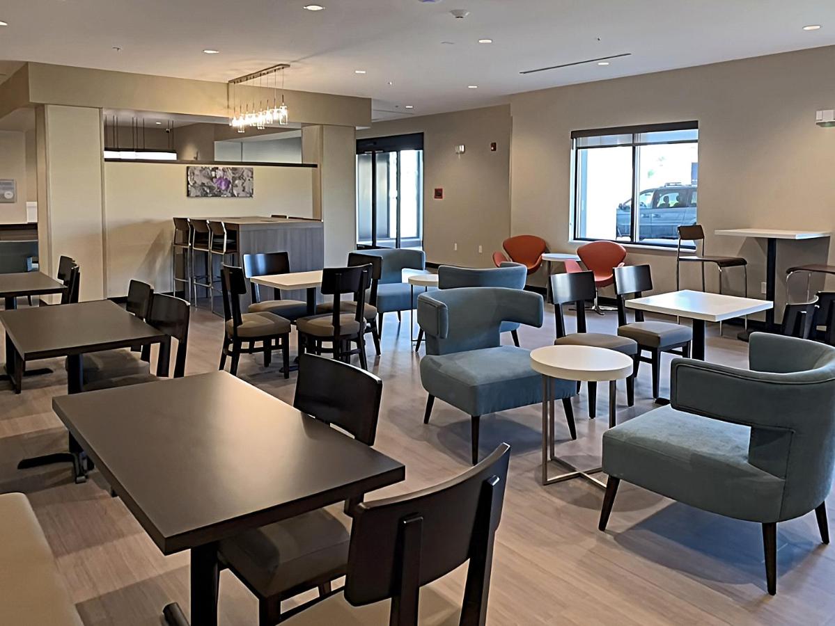 Mainstay Suites