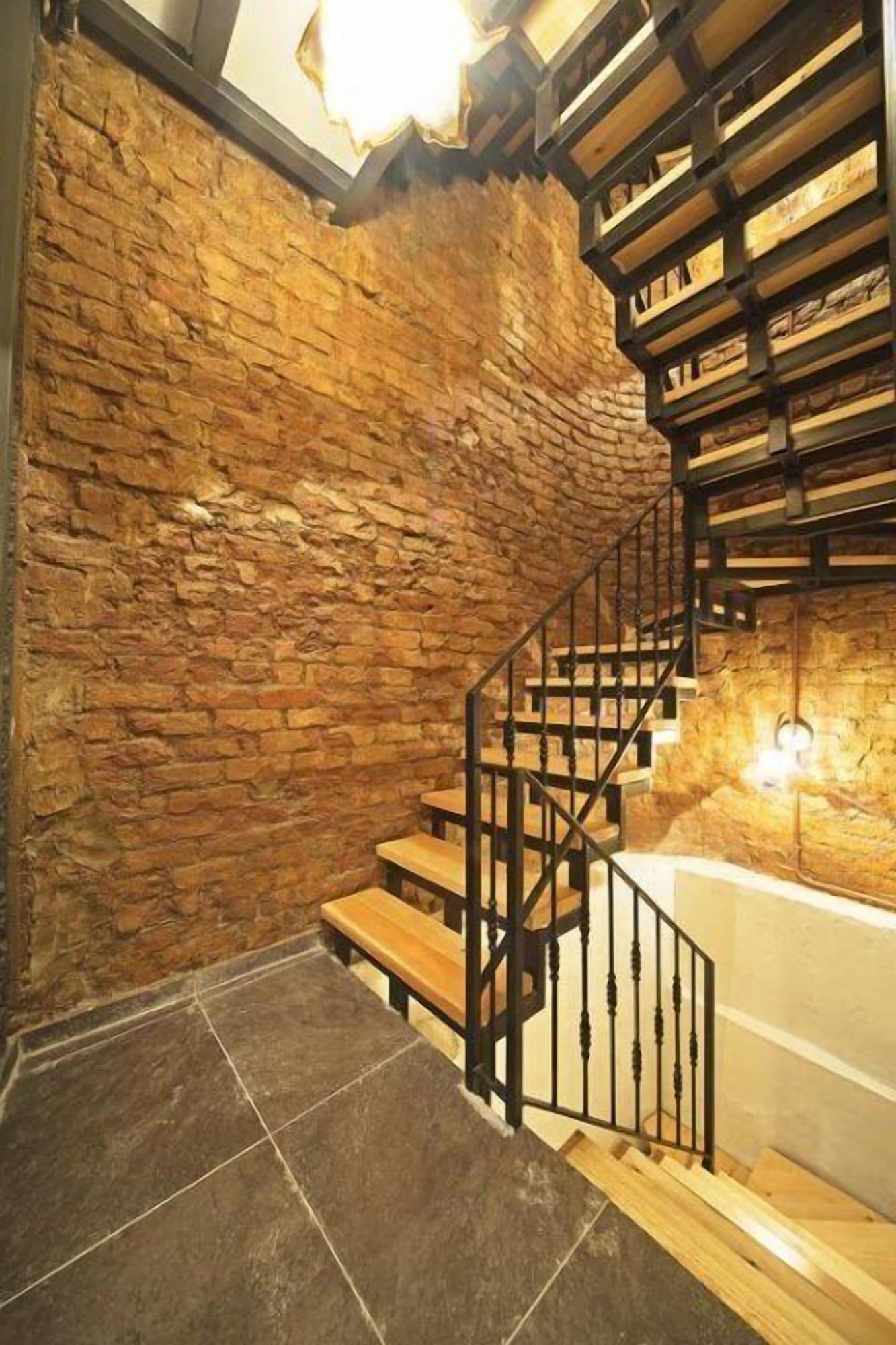 Taksim Otto Suites