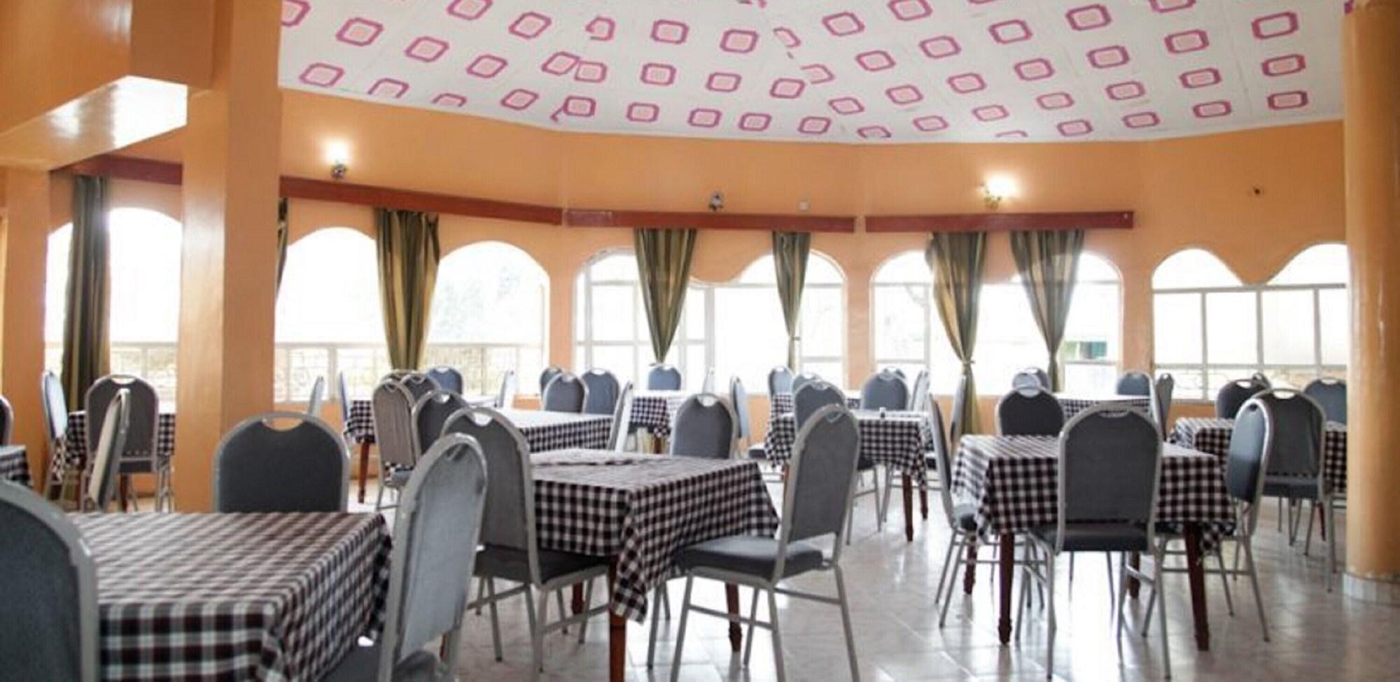 Cool Rivers Hotel