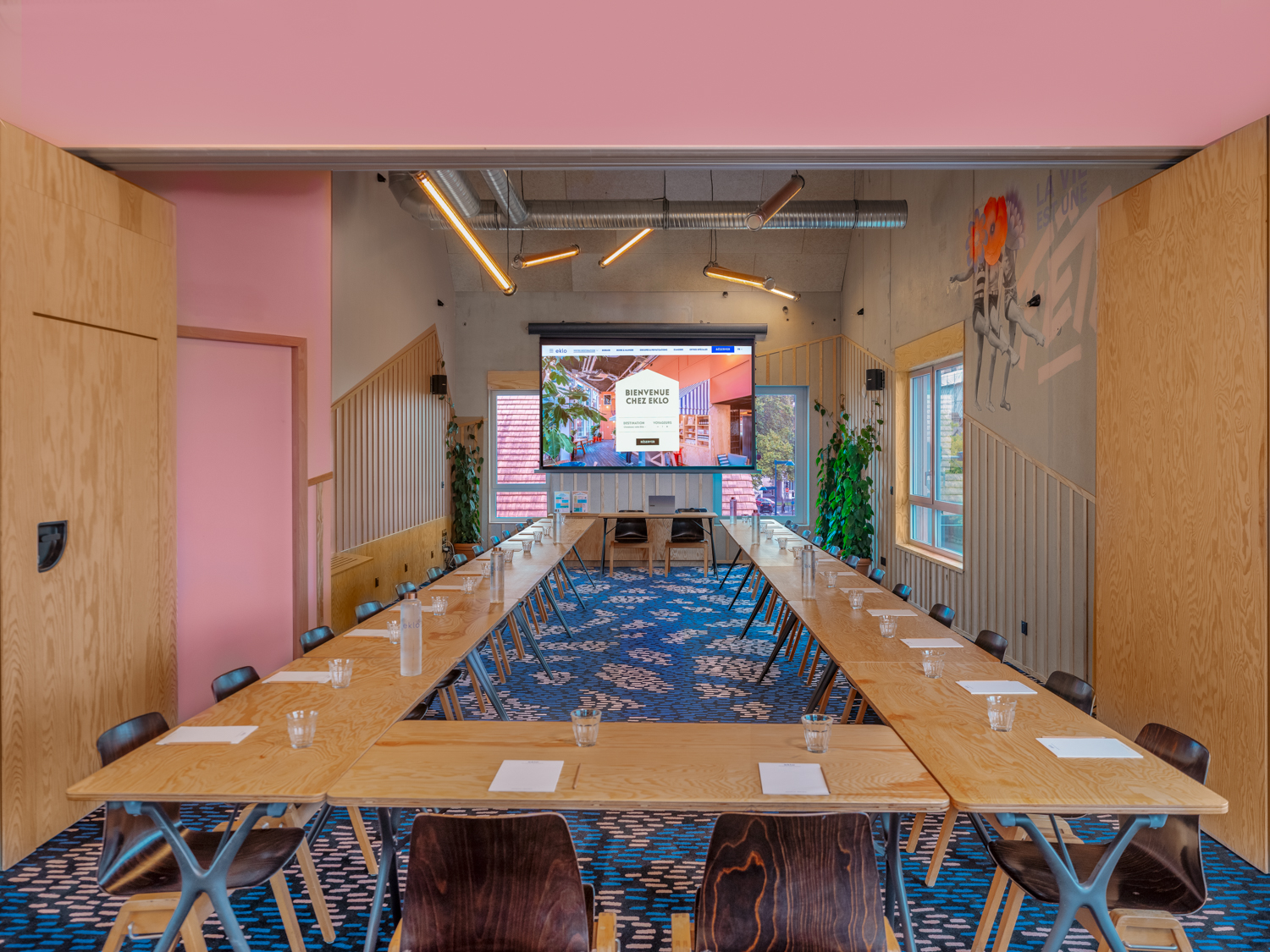 Eklo Hotels Bordeaux Centre Bastide by null