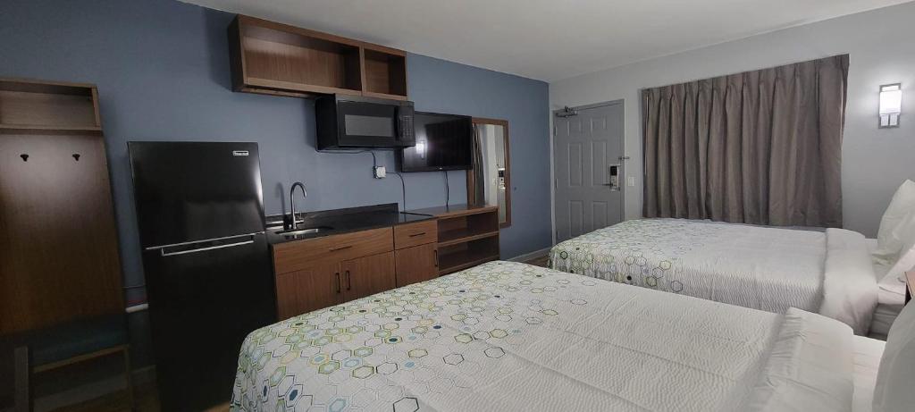 Hometowne Studios Egg Harbor-Atlantic City Airport