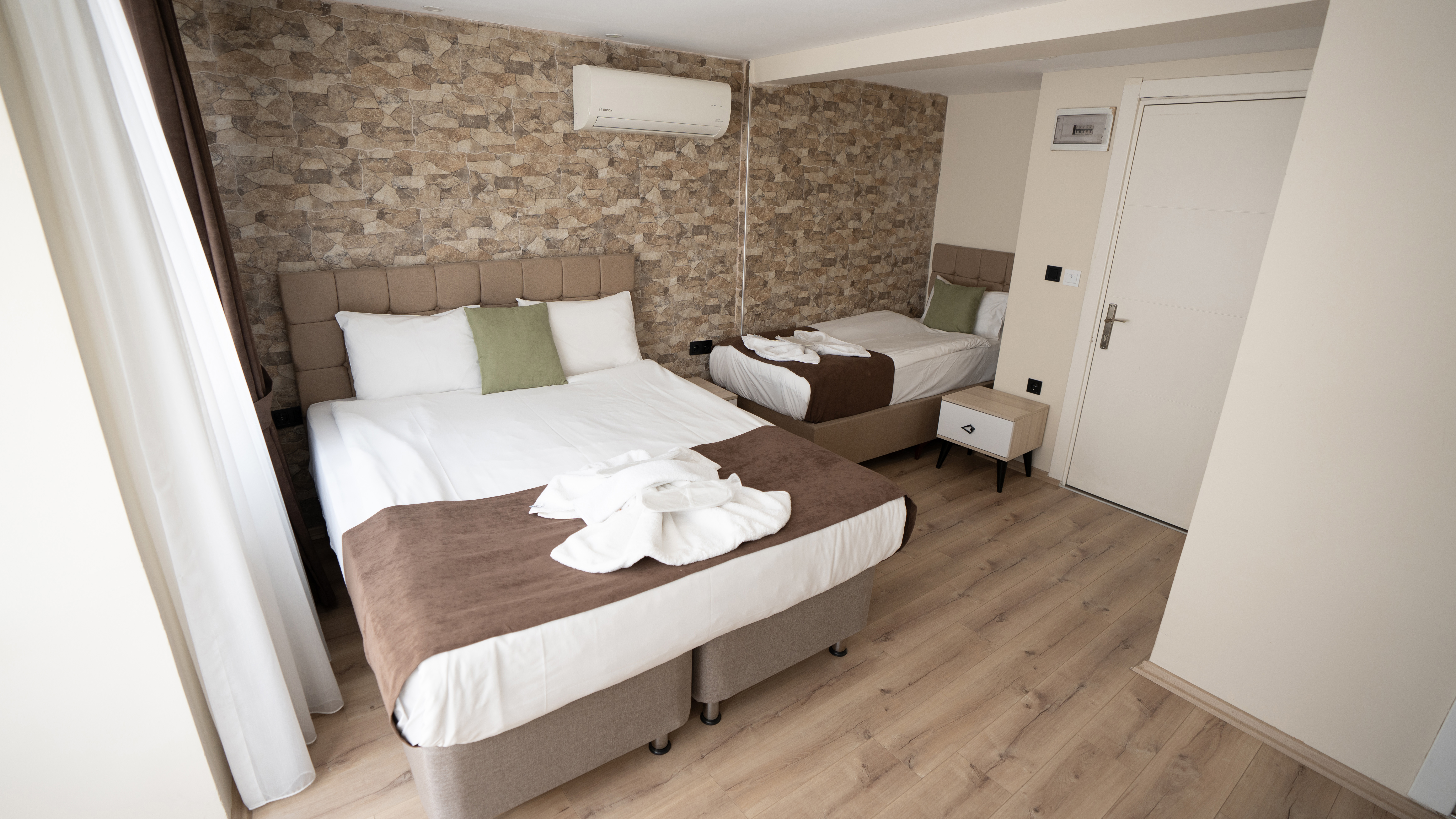 Dreibettzimmer