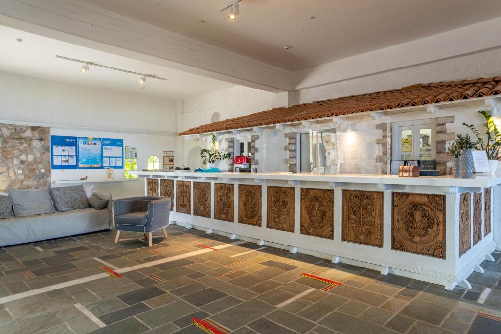 Sunrise Village Beach Hotel - Poză