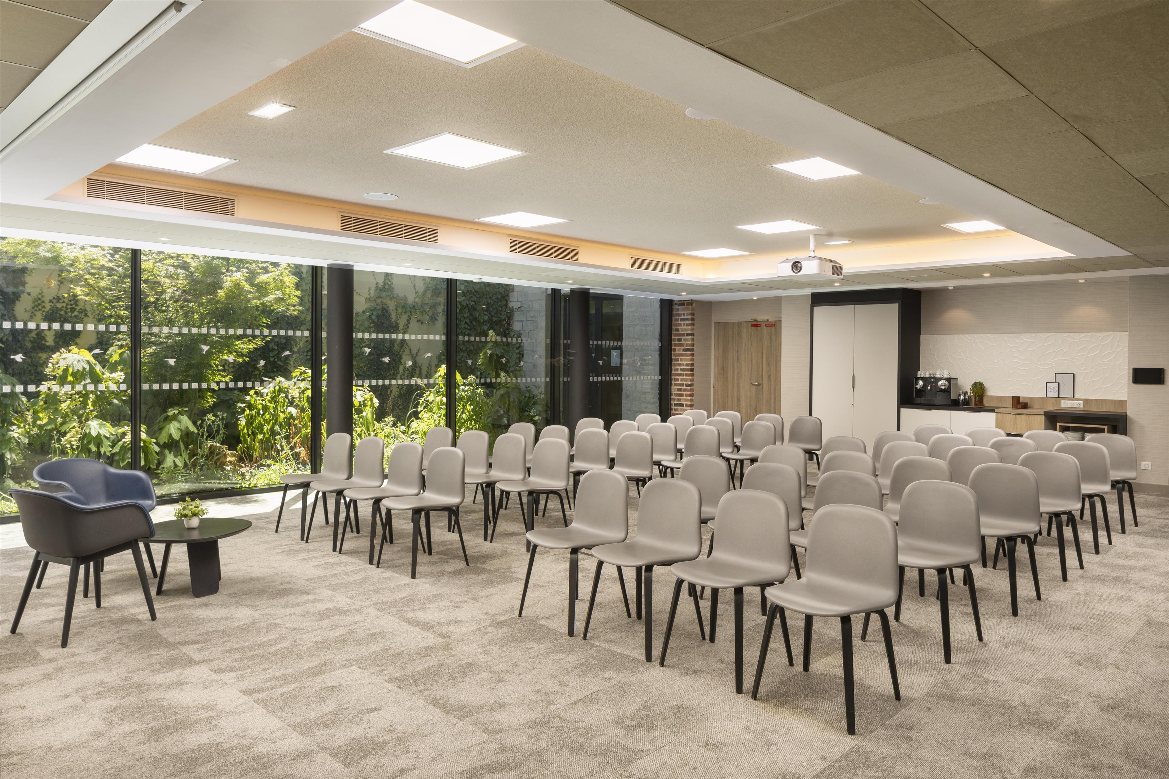 Hilton Garden Inn Paris La Villette - attēls