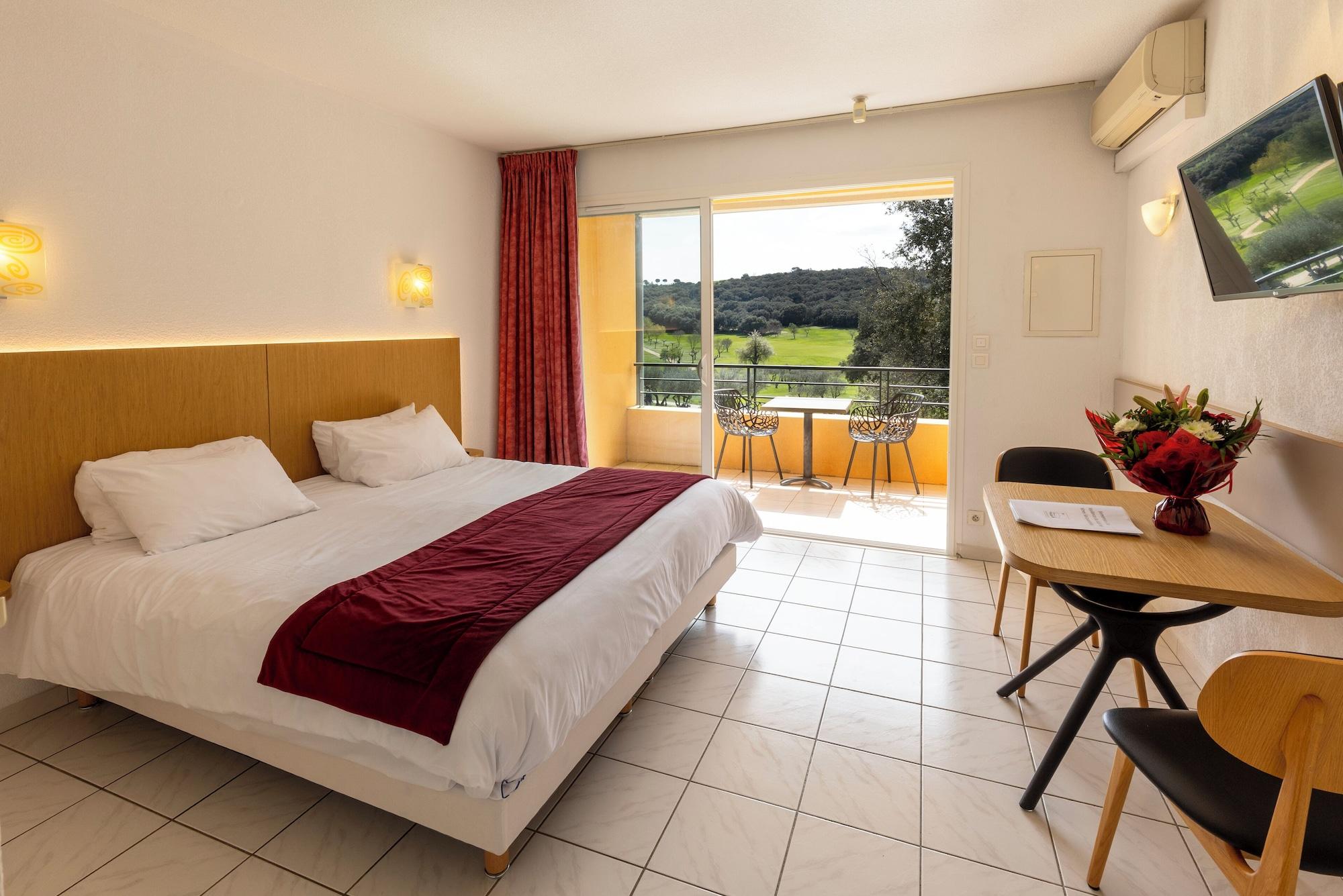 Room 2, Golf Ra Sidence De Na Mes Vacquerolles, Gard