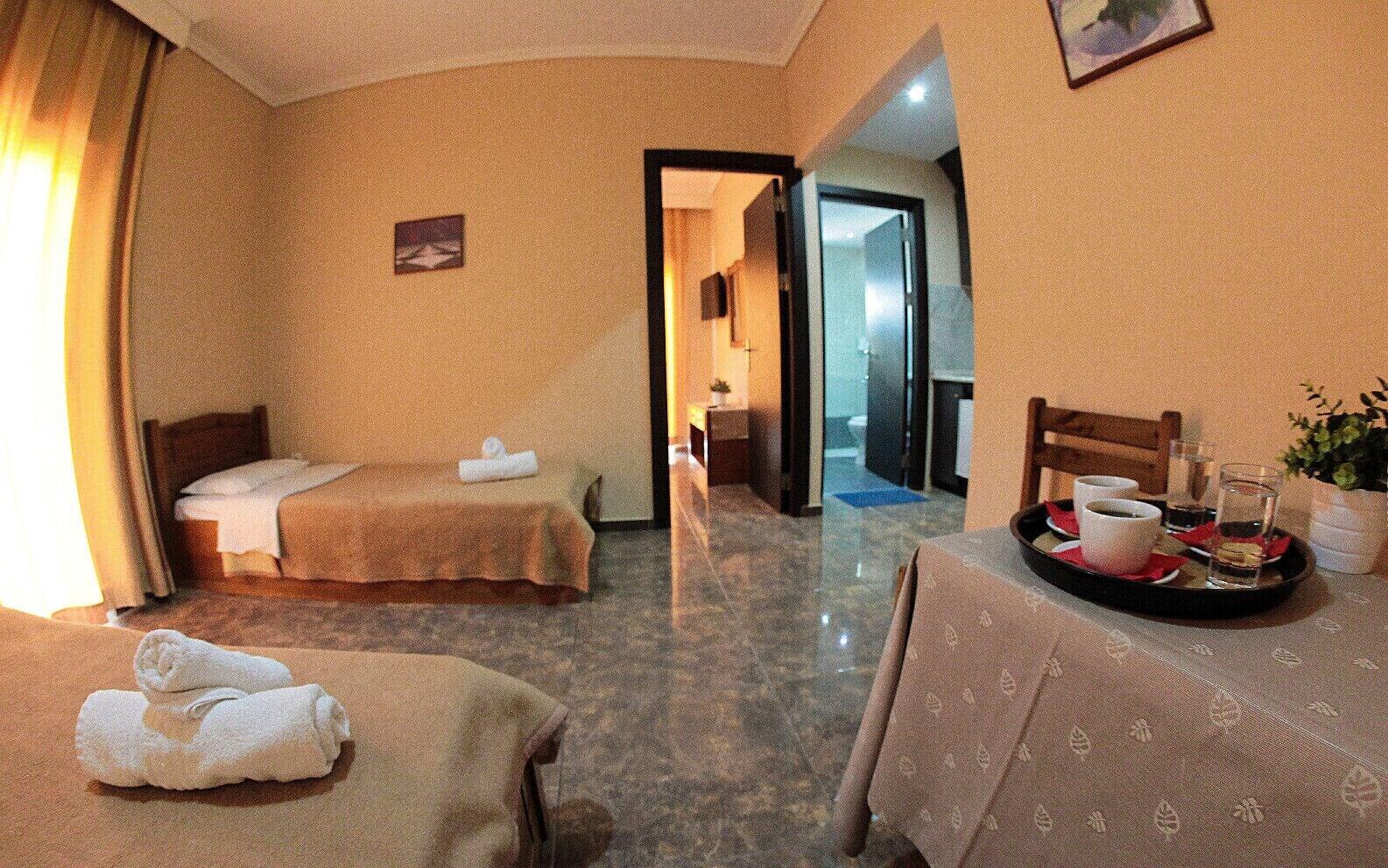 Hotel Epavli - photo