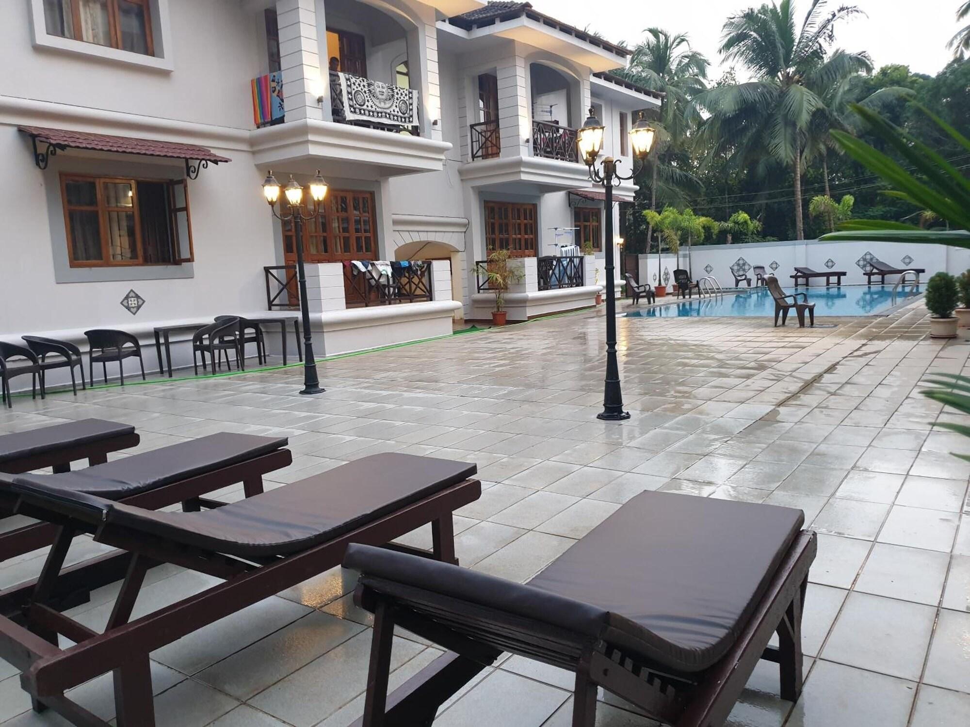 Coastal Suites Apart Hotel