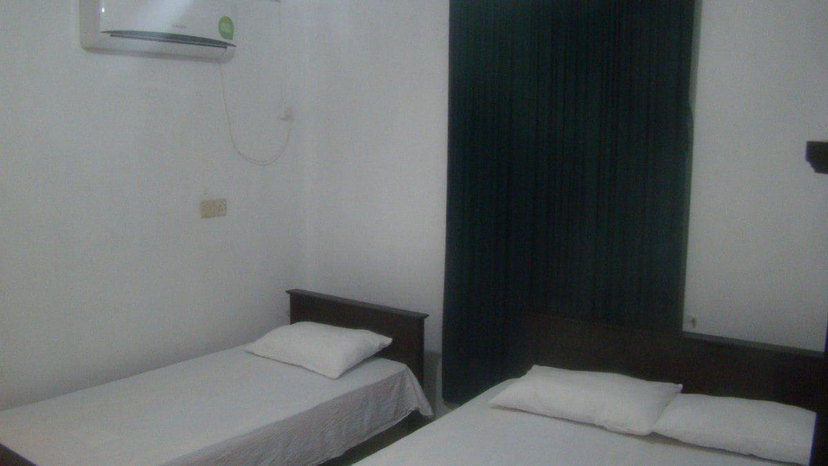 Asix Hotel