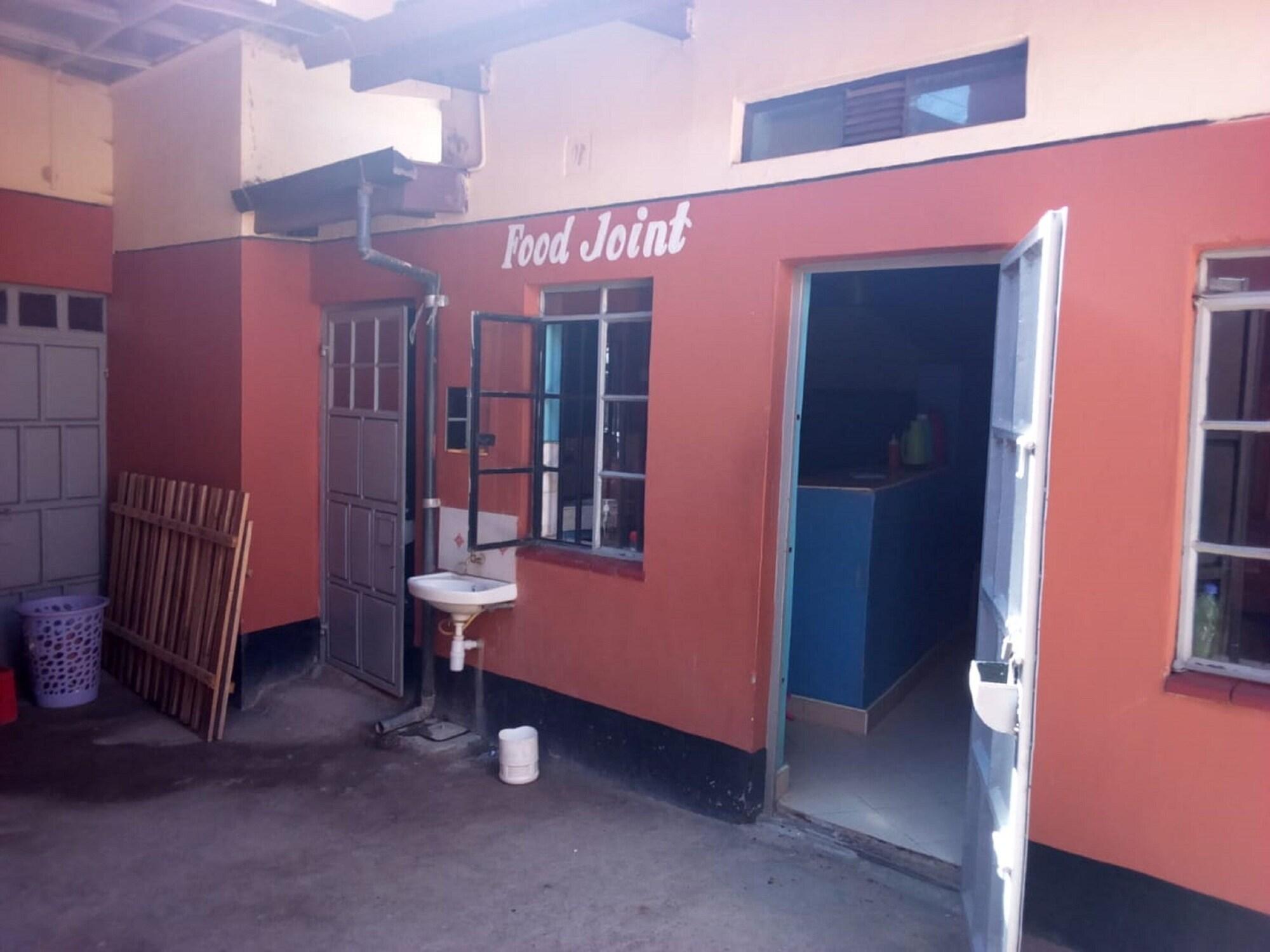 Restaurant 5, Berlin Guest House, Naivasha