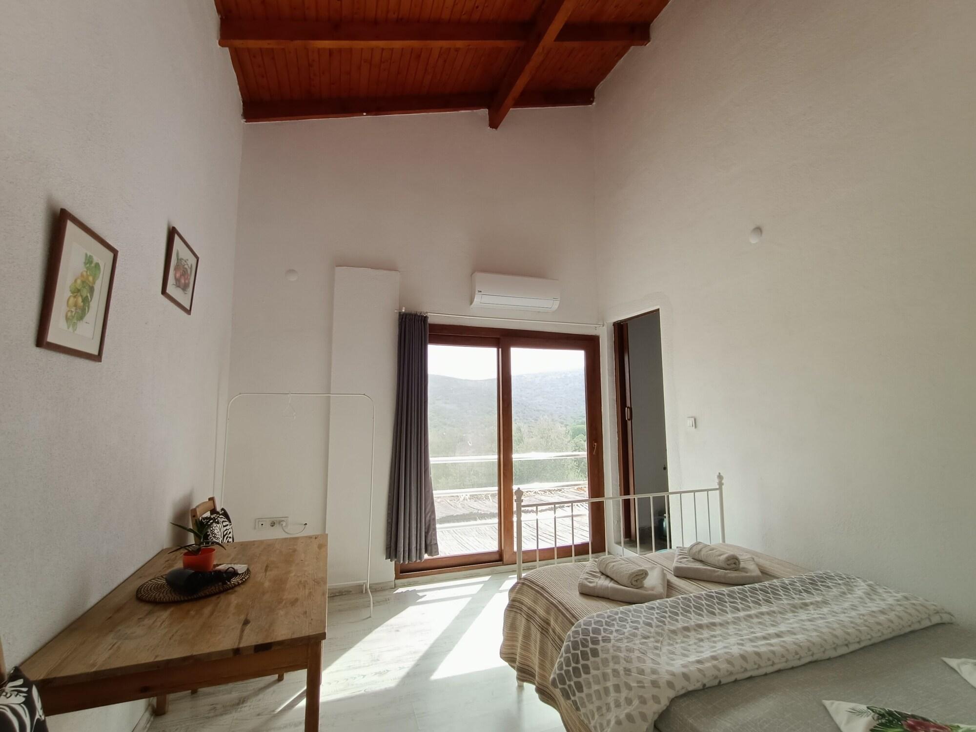 Room 2, Delice Doaya Evi, Foça