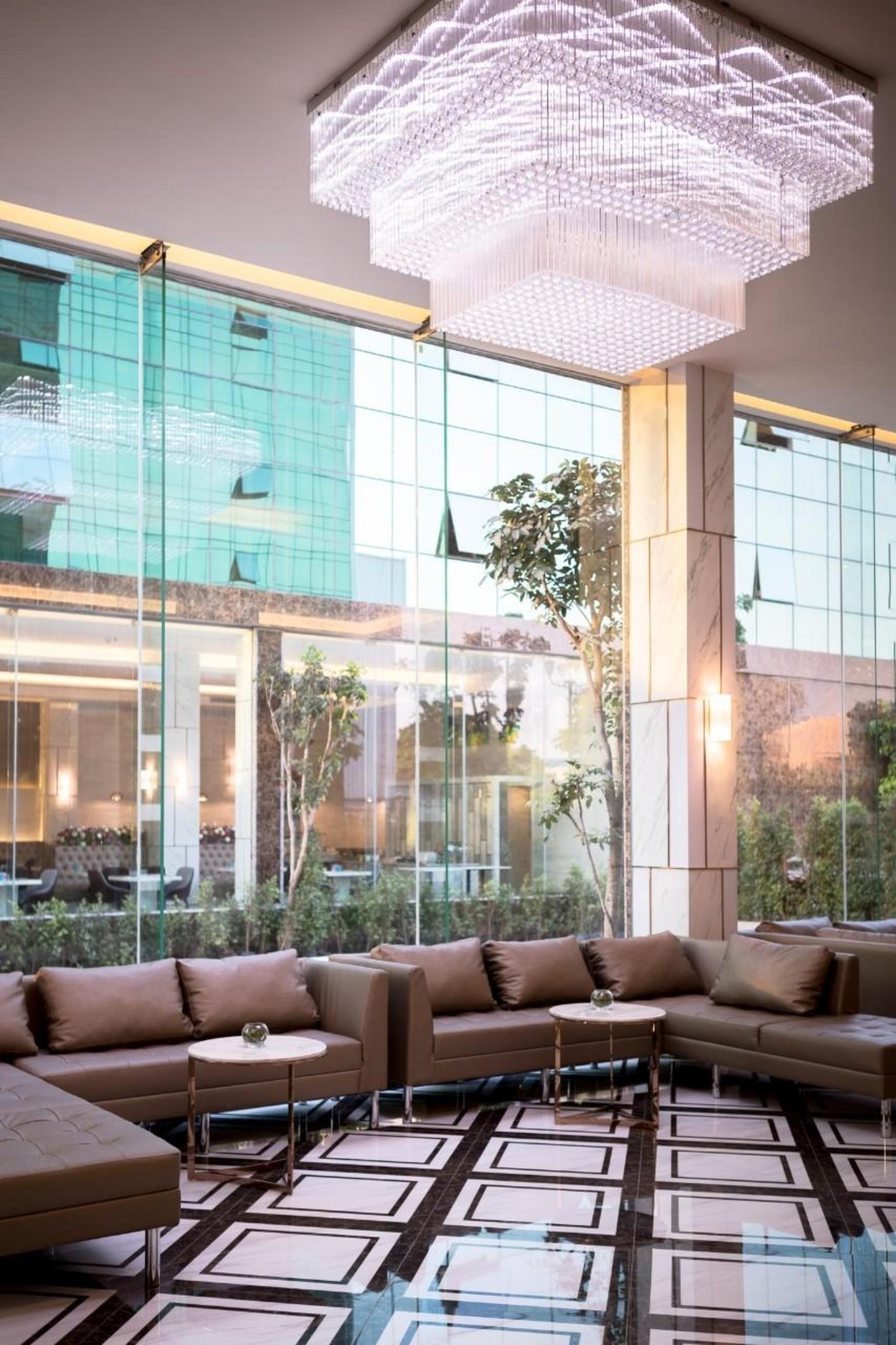 Elegant Airport Hotel