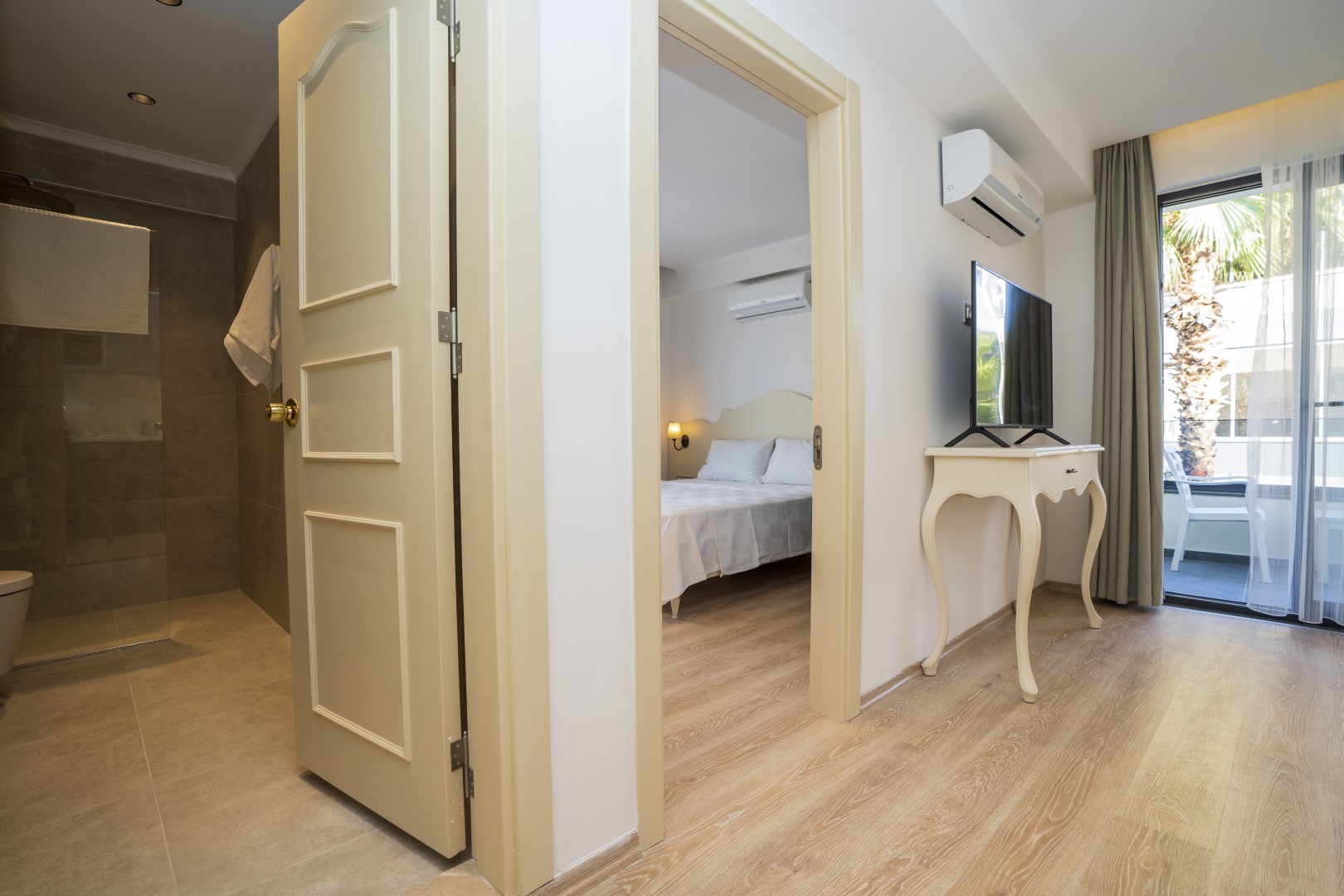 Channel Suites
