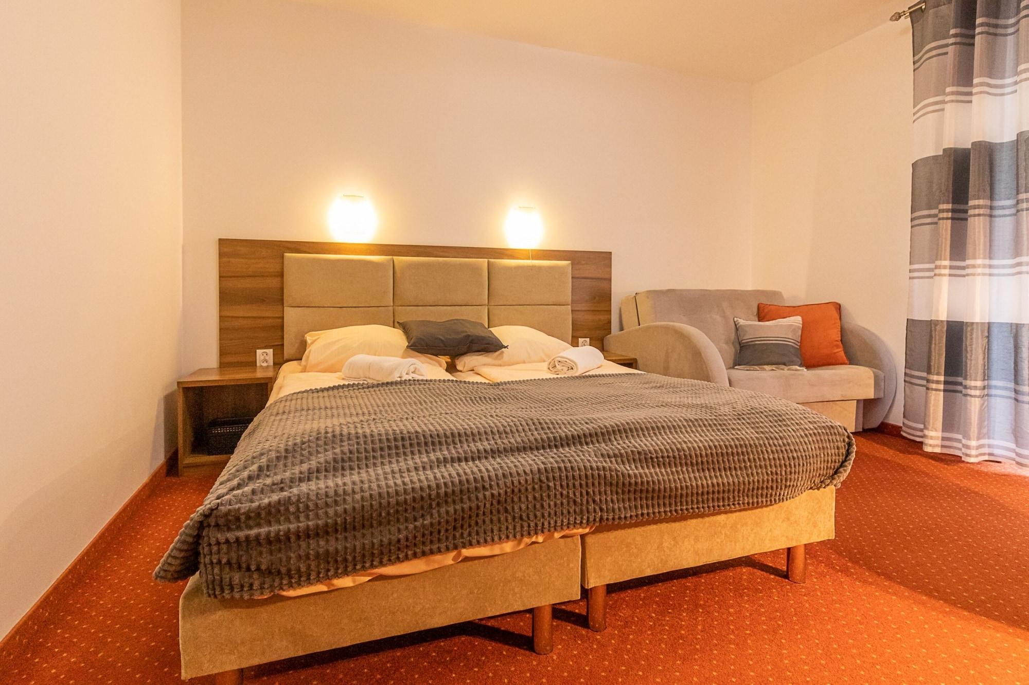 Rentplanet Apartamenty Okrzei
