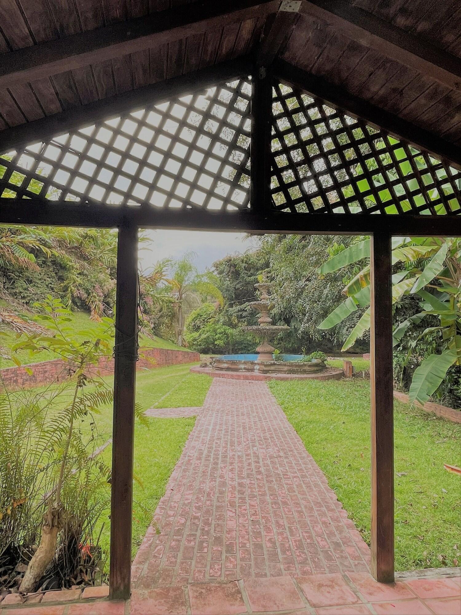 Hacienda Montana Soa Adora