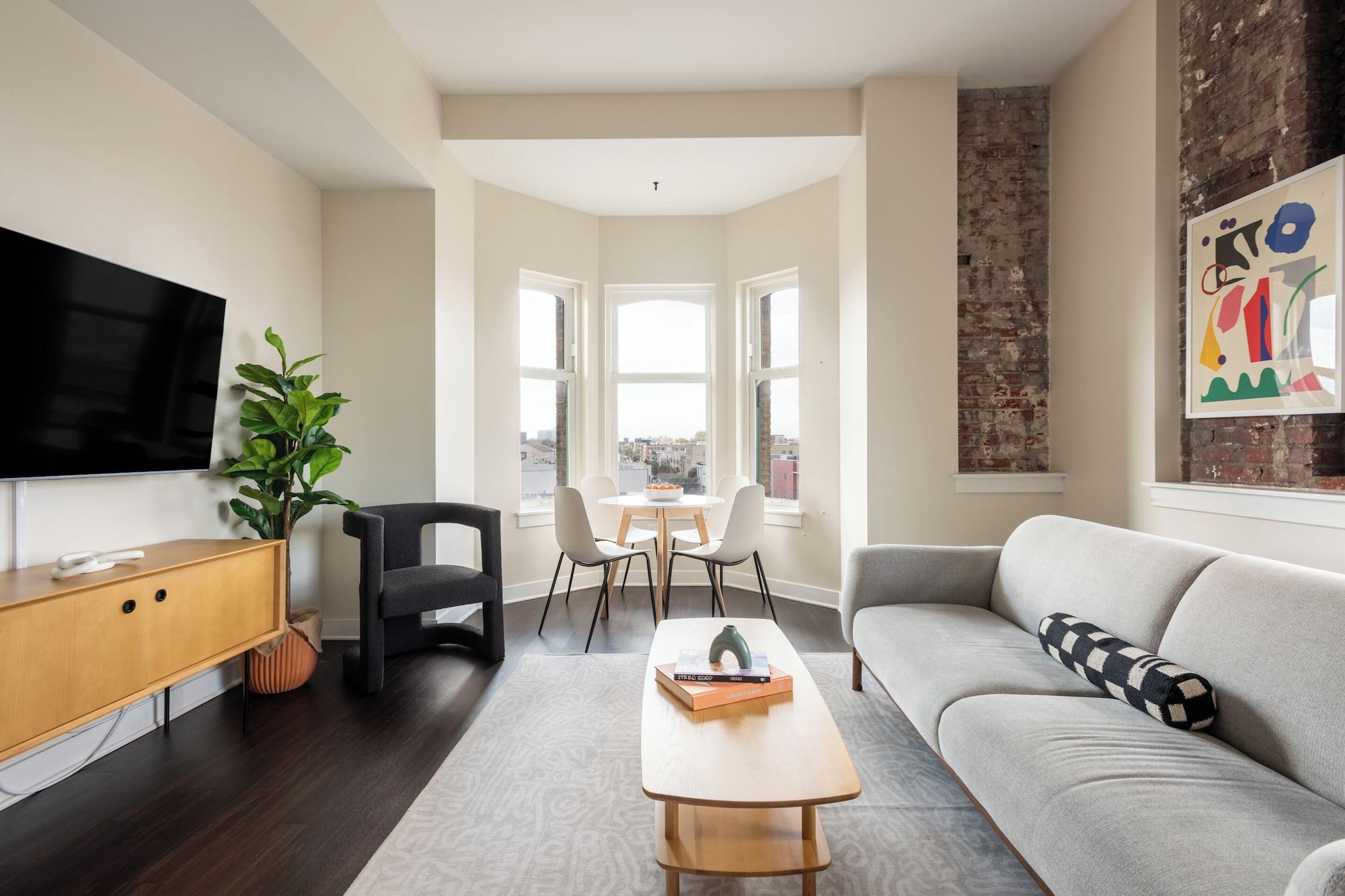 Mint House at The Divine Lorraine Hotel – Philadelphia by null