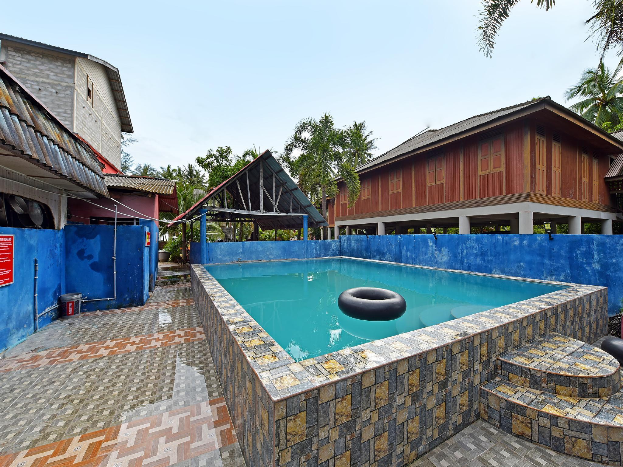 Pool, 90664 Rabi Hotel, Bachok