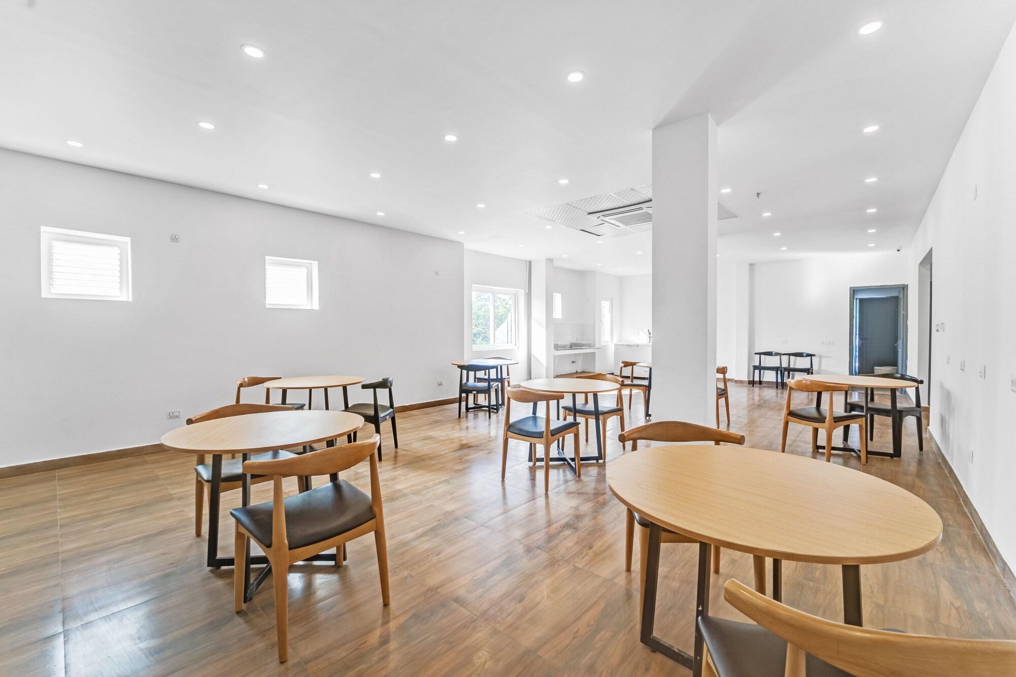 Rohaan Inns Upar Hotels Ashok Nagar