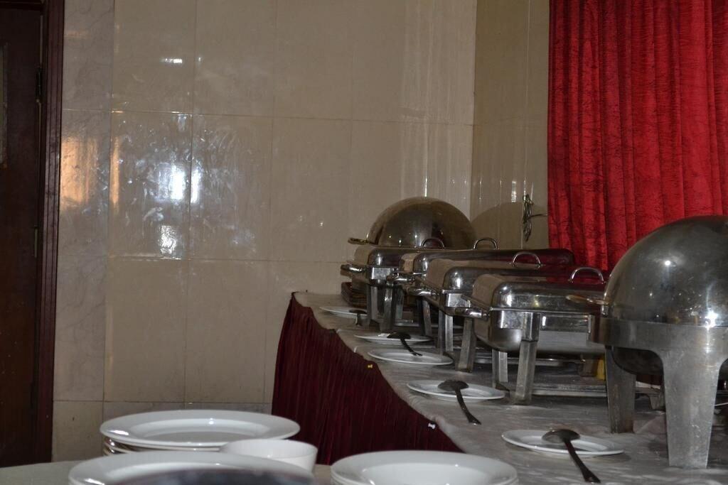 Gracious Hotel