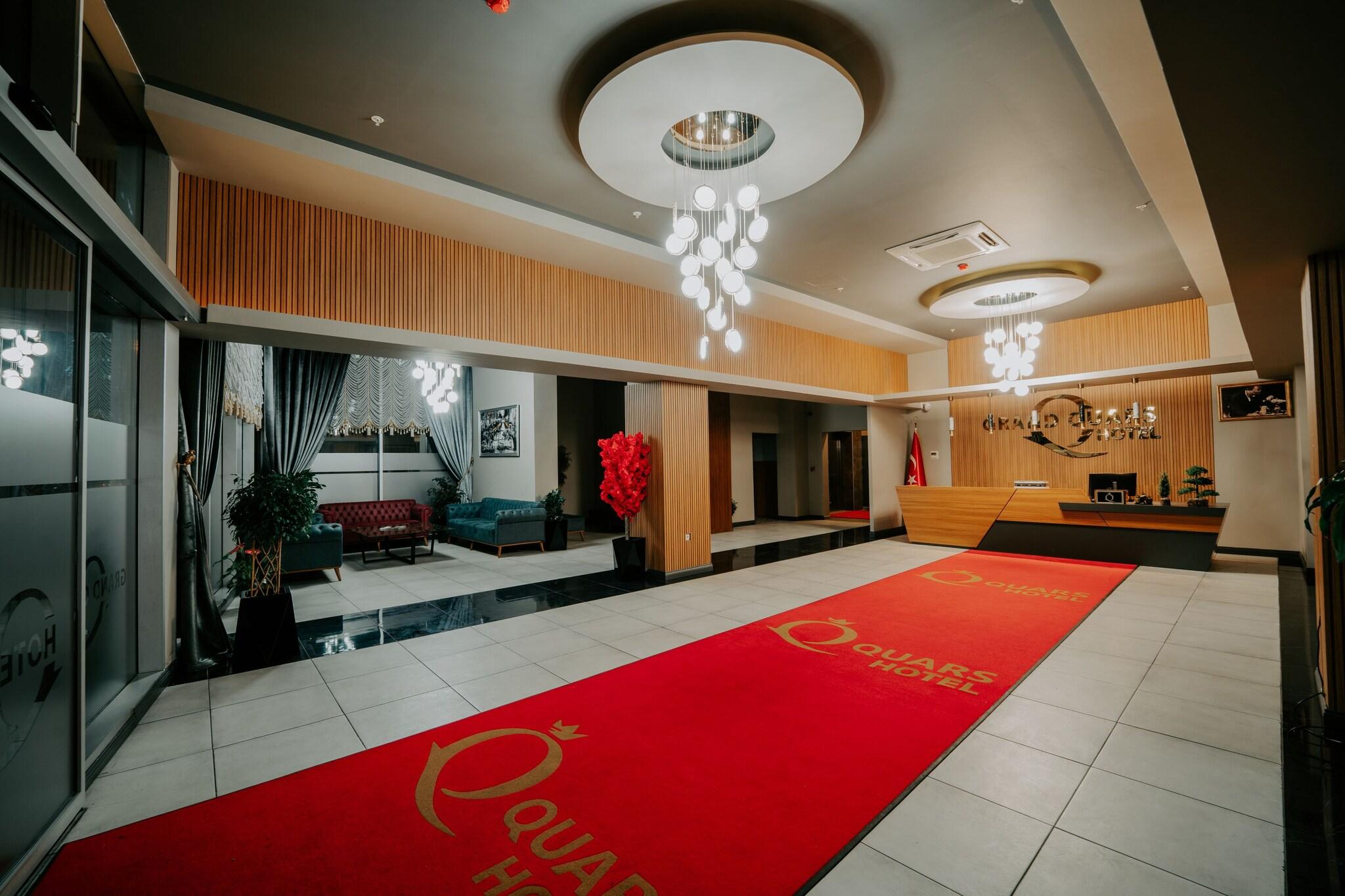 Grand Quars Hotel