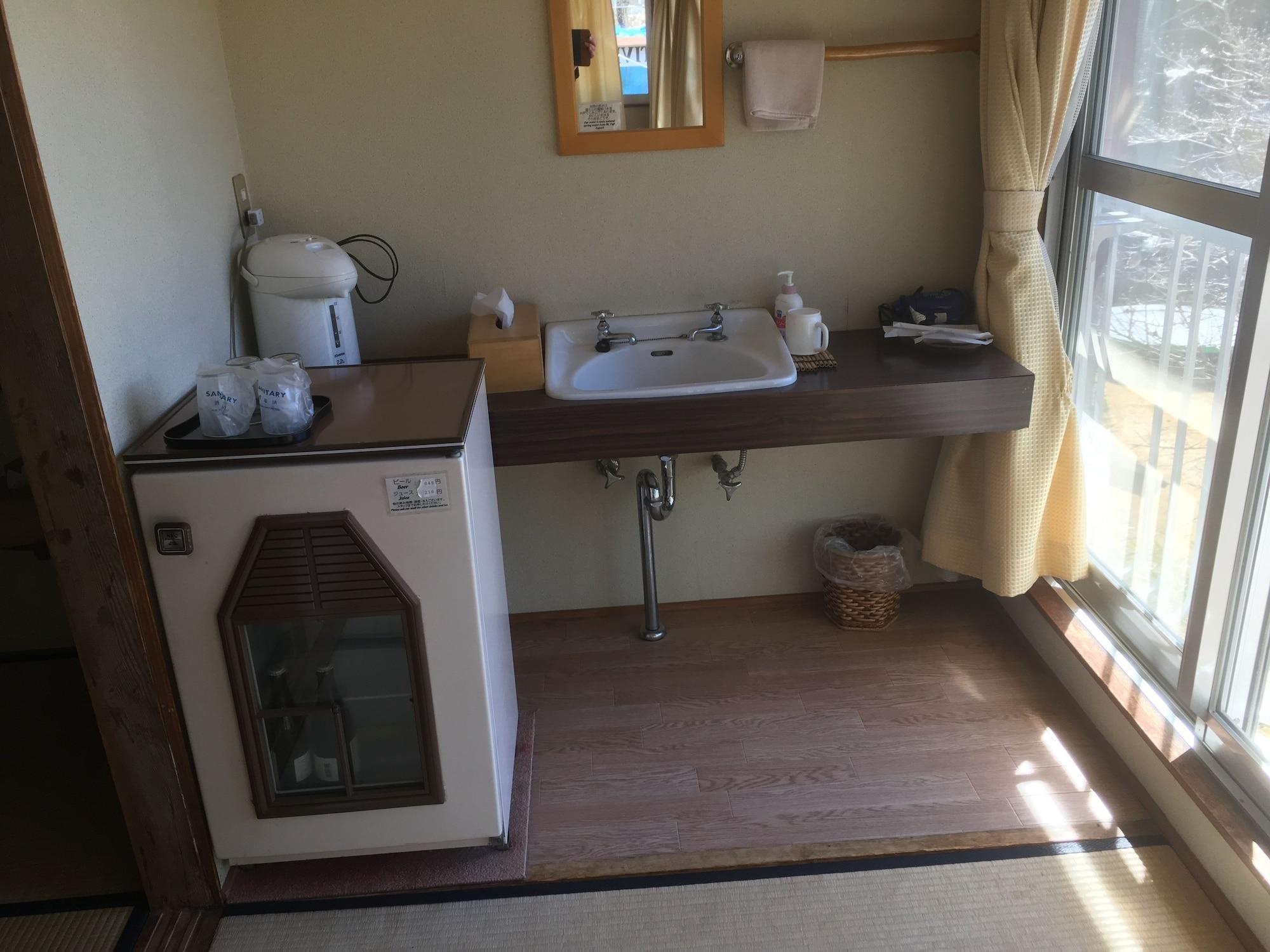 Room 4, Inn Fujitomita, Oshino