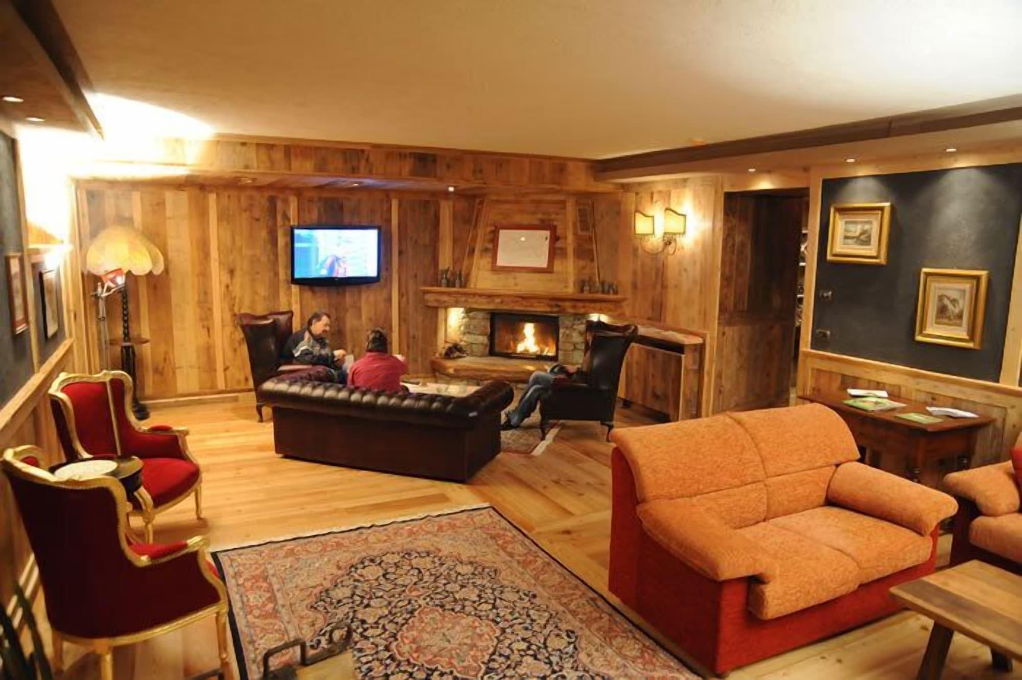 Laghetto Alpine Hotel & Restaurant by null