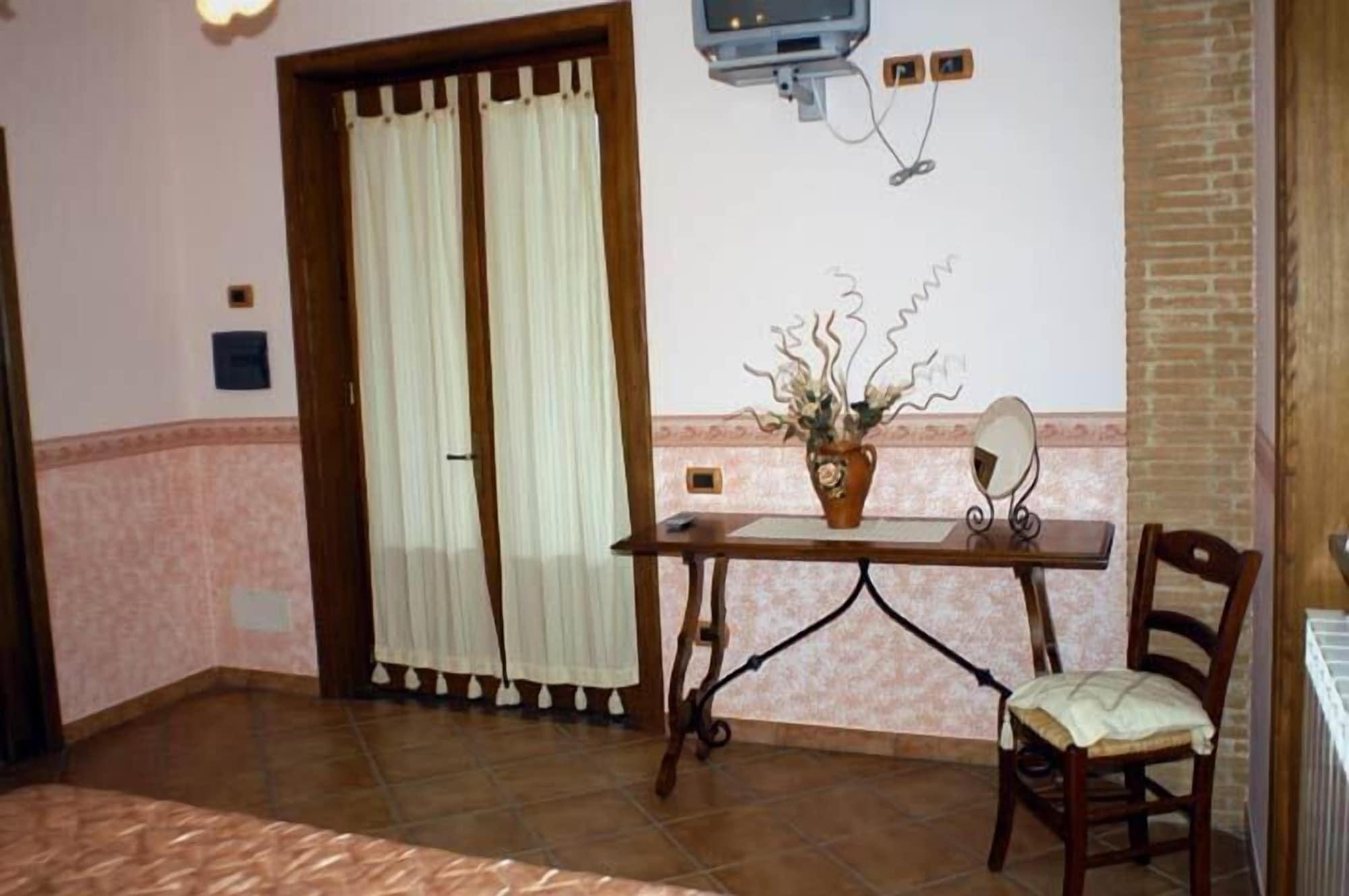 Room 3, Il Frescale Country House, Salerno