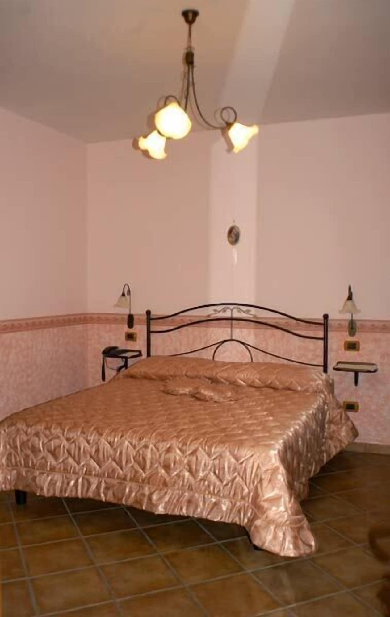 Room 2, Il Frescale Country House, Salerno