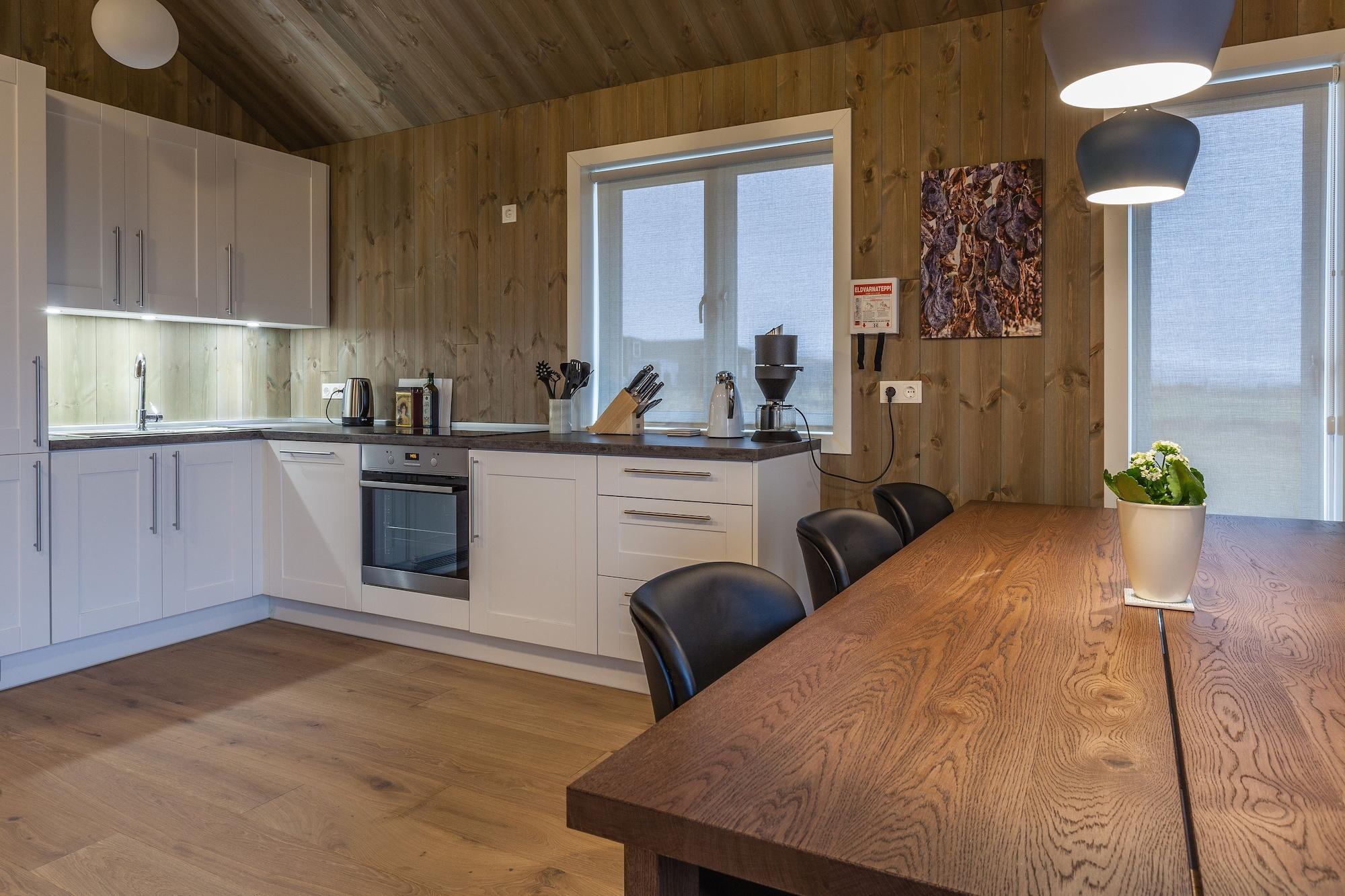 Kornha Ll Holiday Home