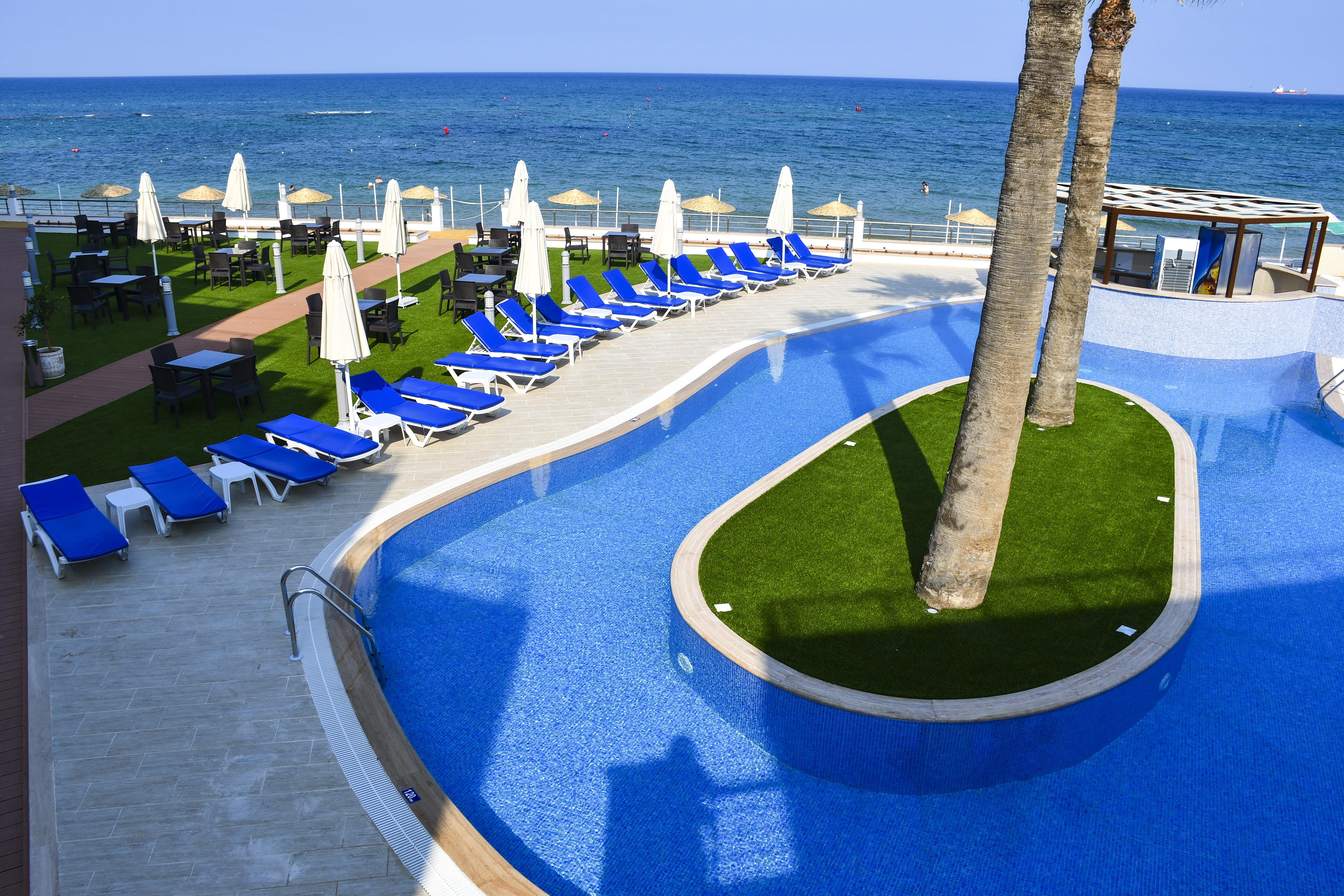 Mimoza Beach Hotel